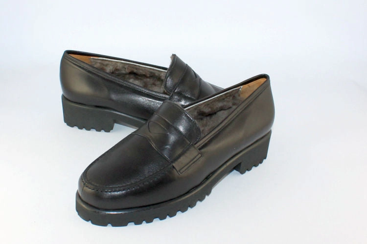 Comfortable Loafers For Walking 'Adriana' Sheepskin in Black