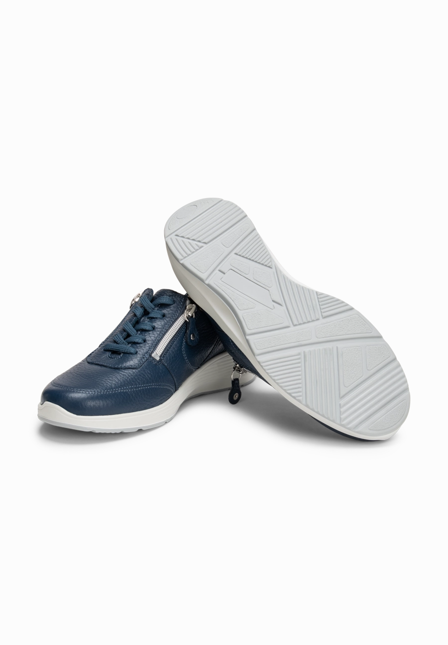 ausgezeichneter Sneaker Hirschleder Breite Zehenbox Sneaker