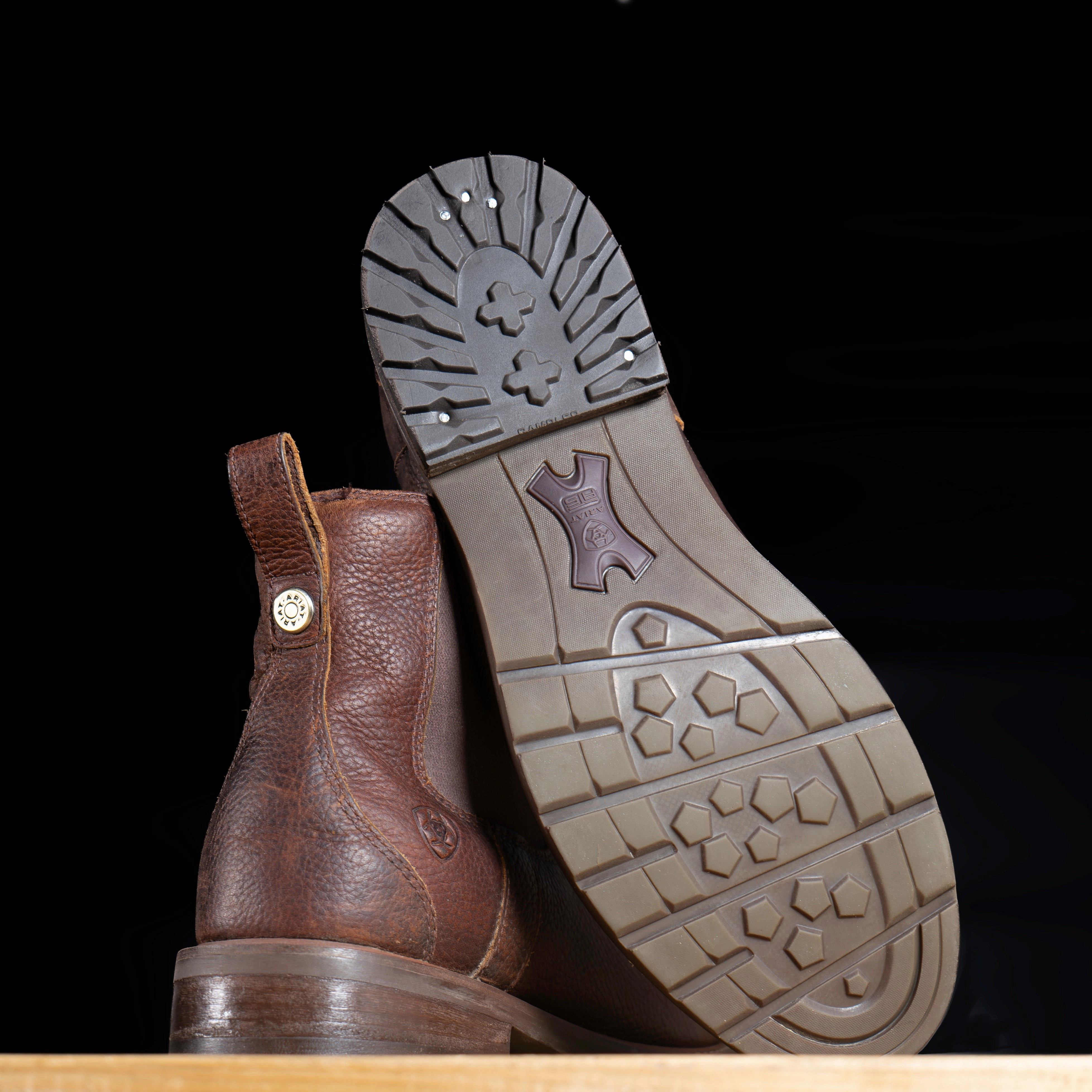 Ariat - Re-Heel Outfit With High Heels