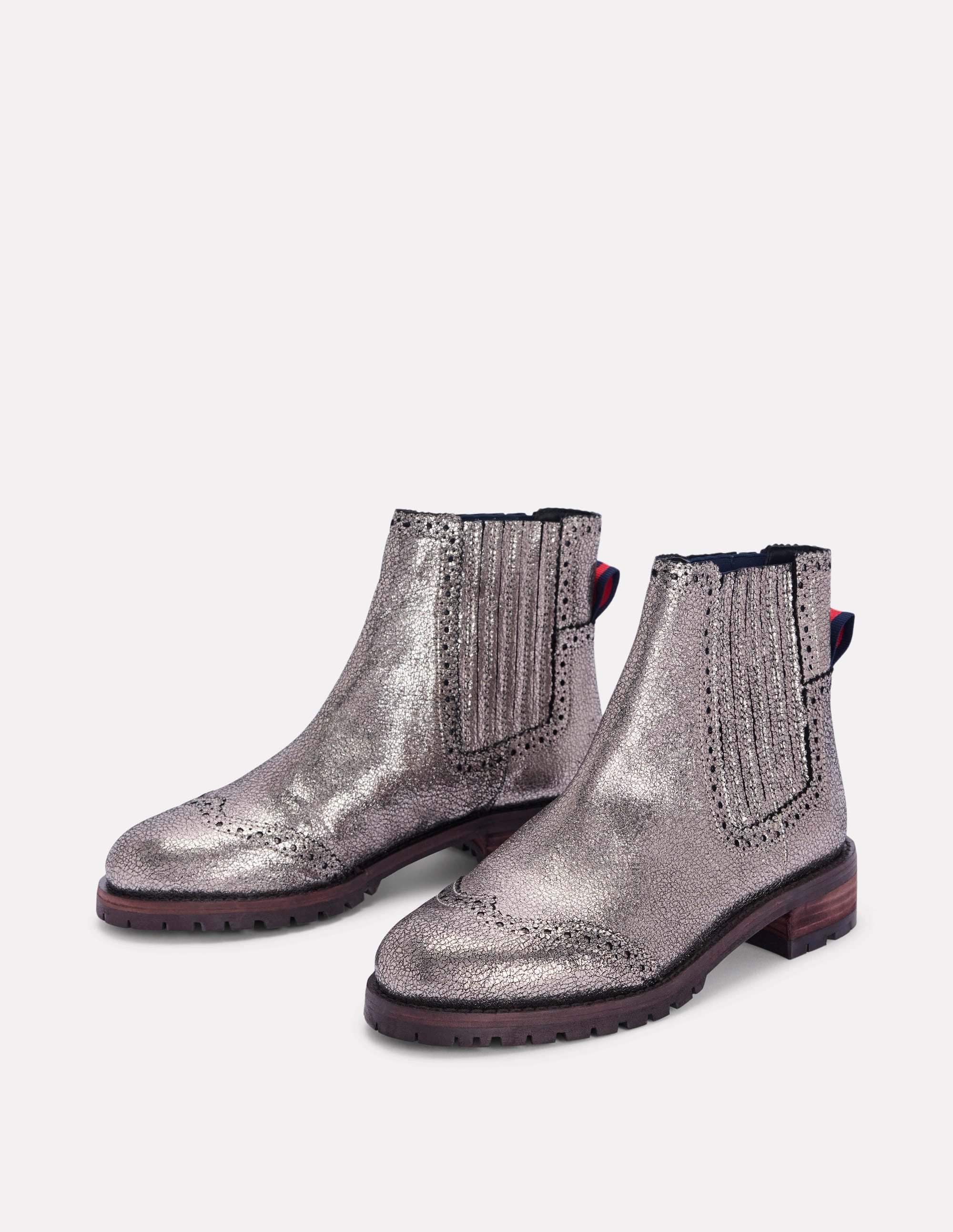 Stiefel Street Shoes Chelsea-Stiefel mit Budapester-Details-Silber