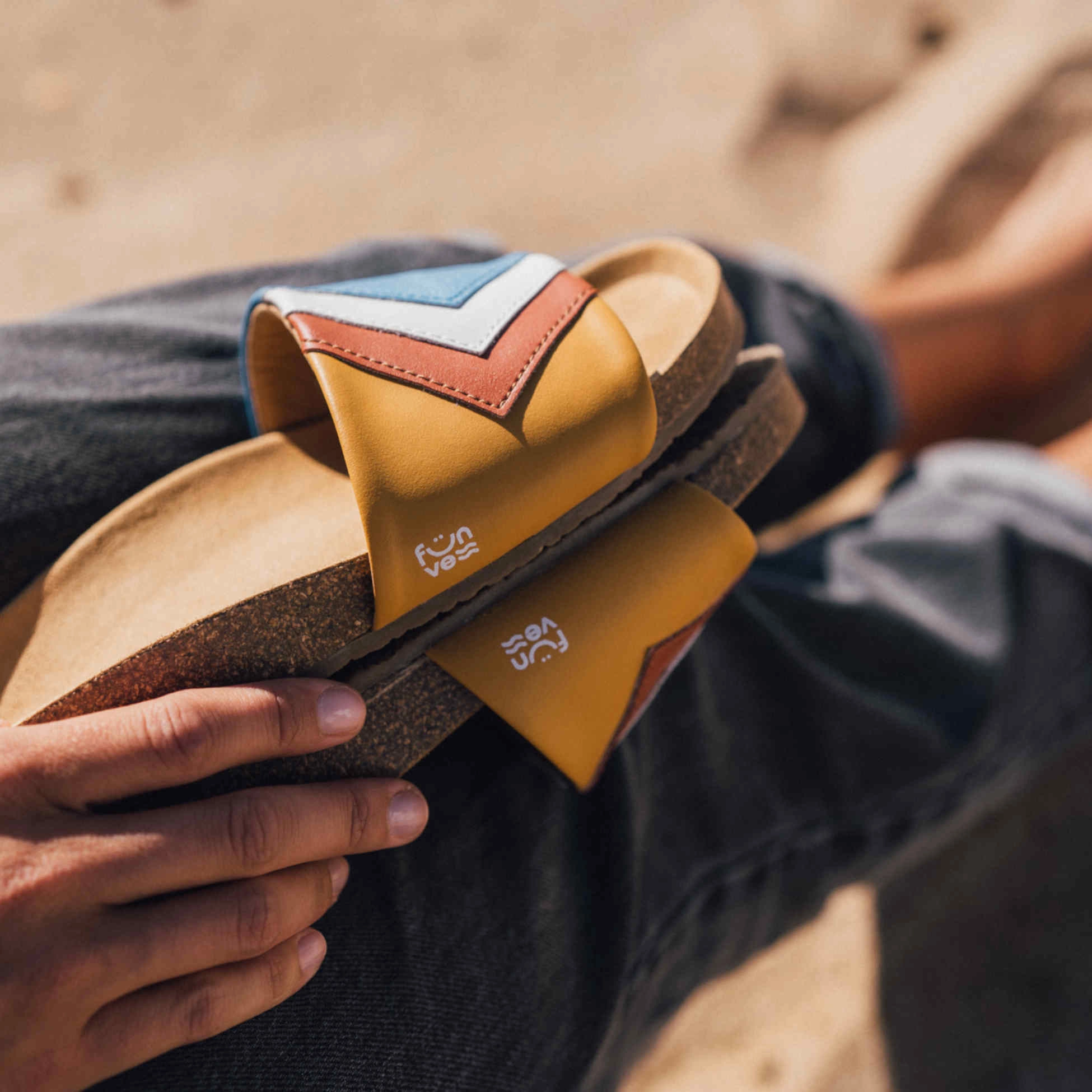 'SKY' - Blaue Sandalen in Azur, Wei, Terracotta, Senf - vegan Bellybutton Sandalen