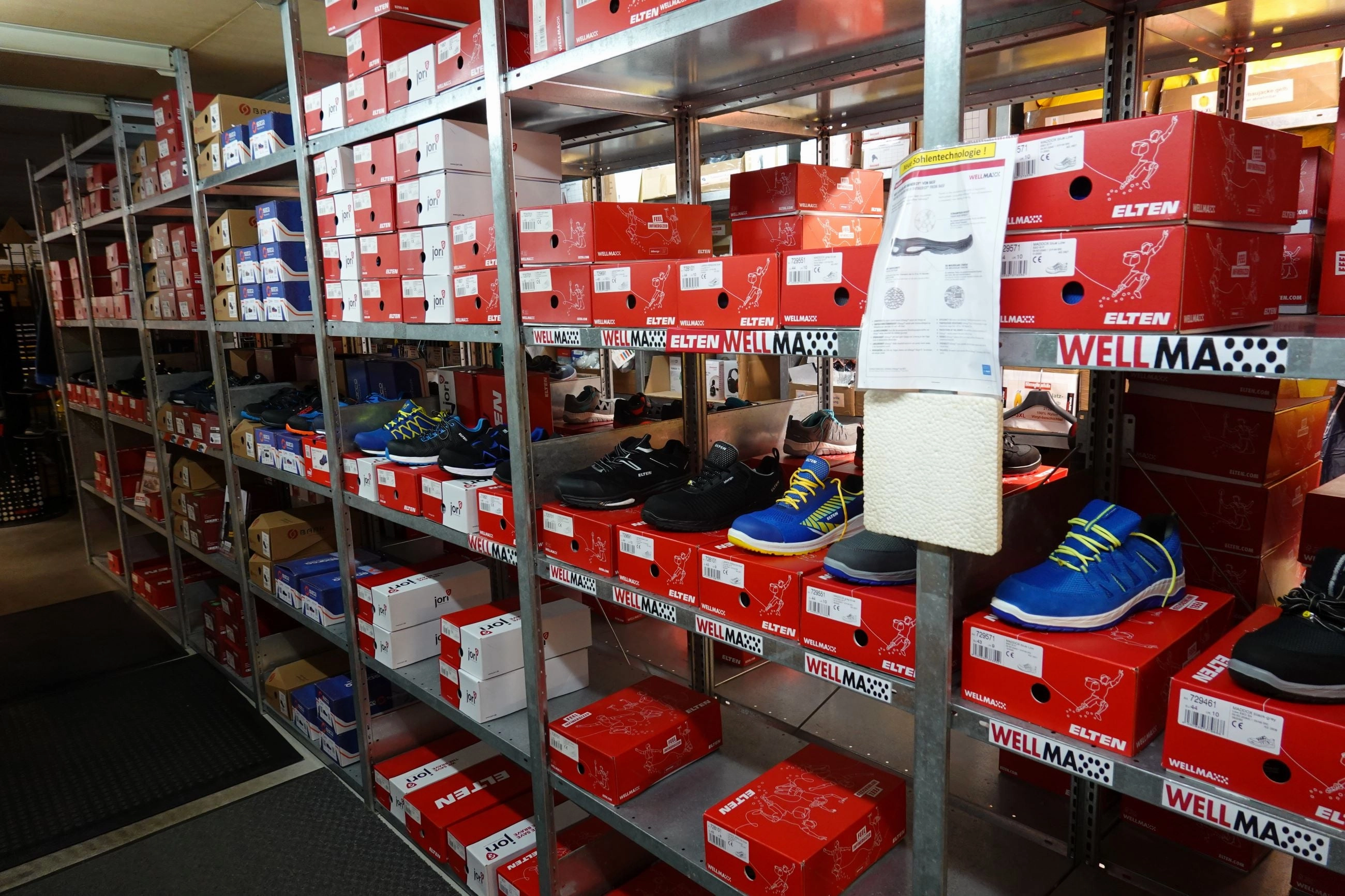 ELTEN 728101 LARKIN XXSPORTS BLUE LOWESD S1P sportliche Schutzhalbschuhe WELLMAXX Sicherheitsschuhe Suadex