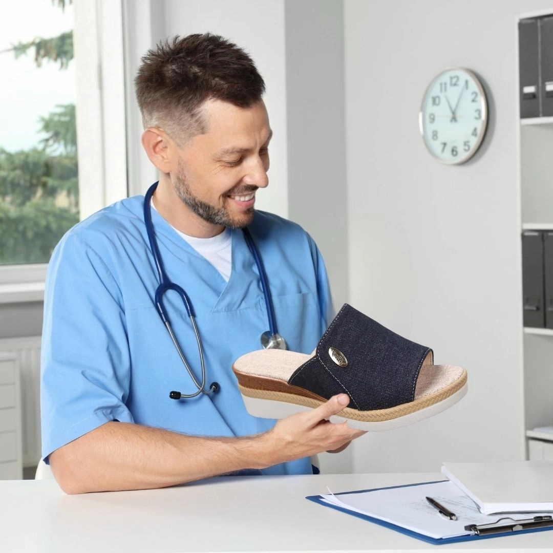 FeelFree - Ergonomische & rutschfeste Sandalen zur Schmerzlinderung Sandalen 28 29