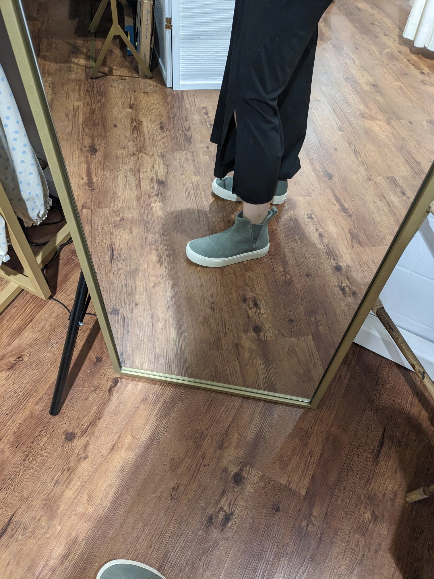 FENIX PLATFORM CHELSEA grey | TOMS Outfits With Chelsea Boots