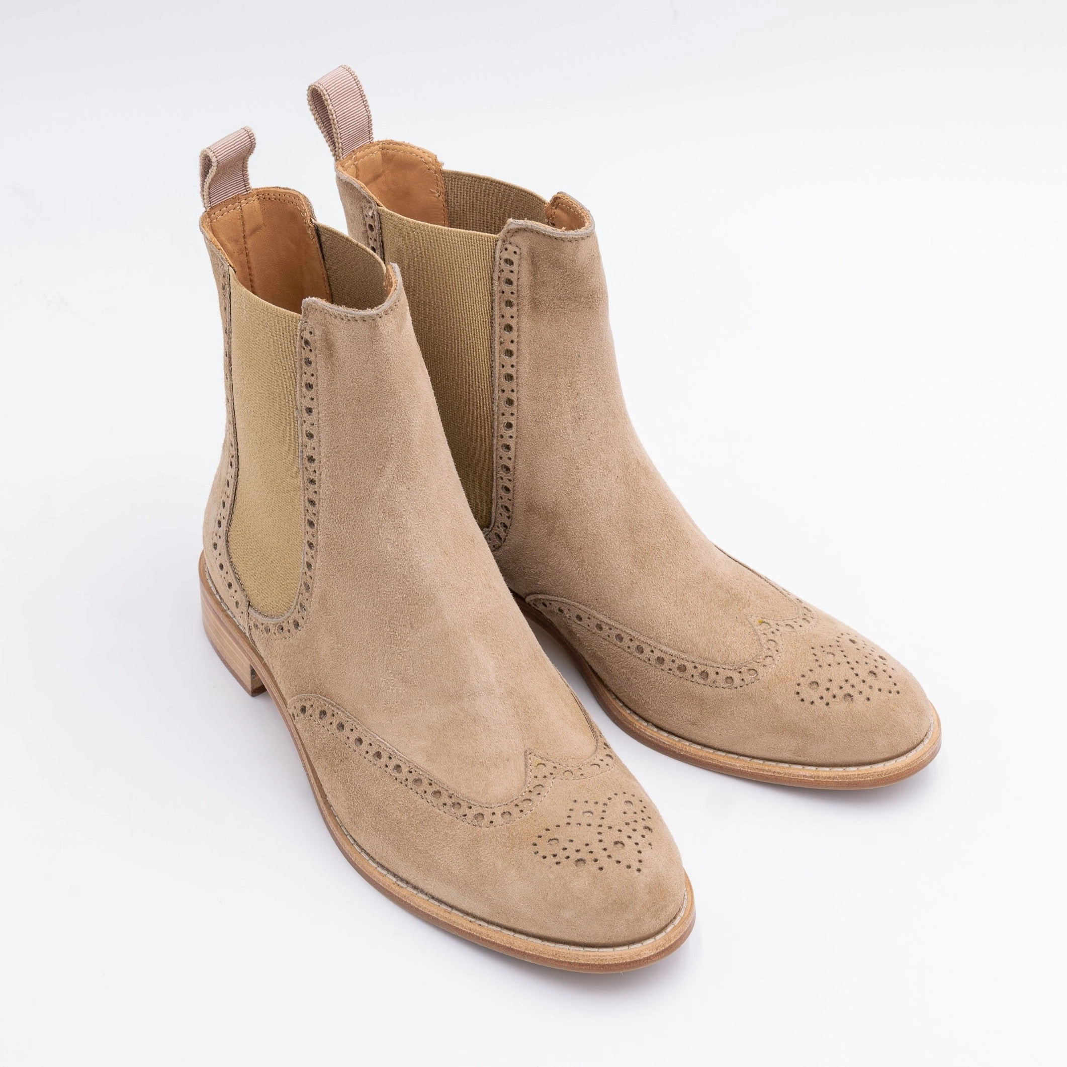 Chelsea Budapester Creme Bridal Ankle Boots