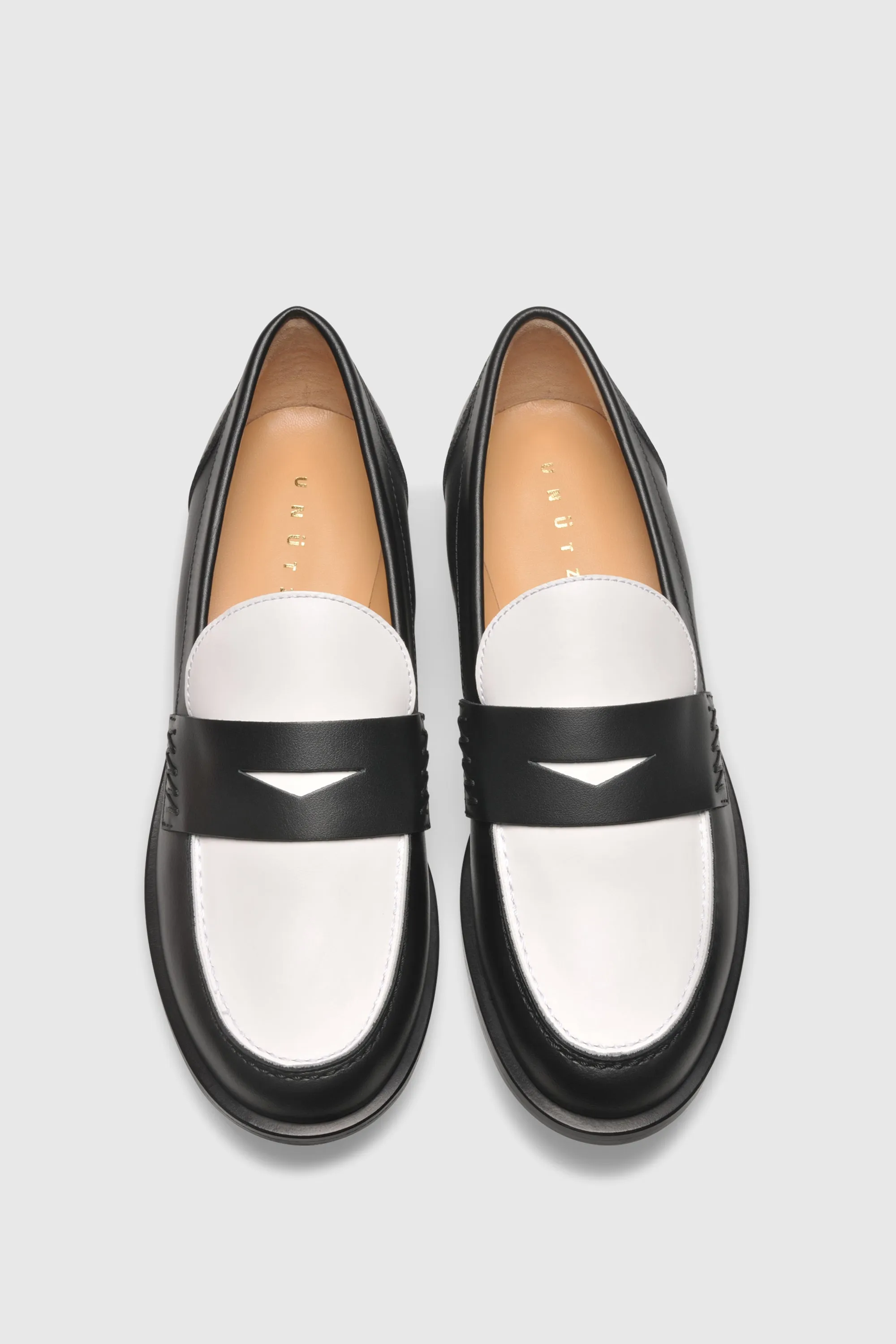 Loafer 9250 Vitello Black White Loafers Trend