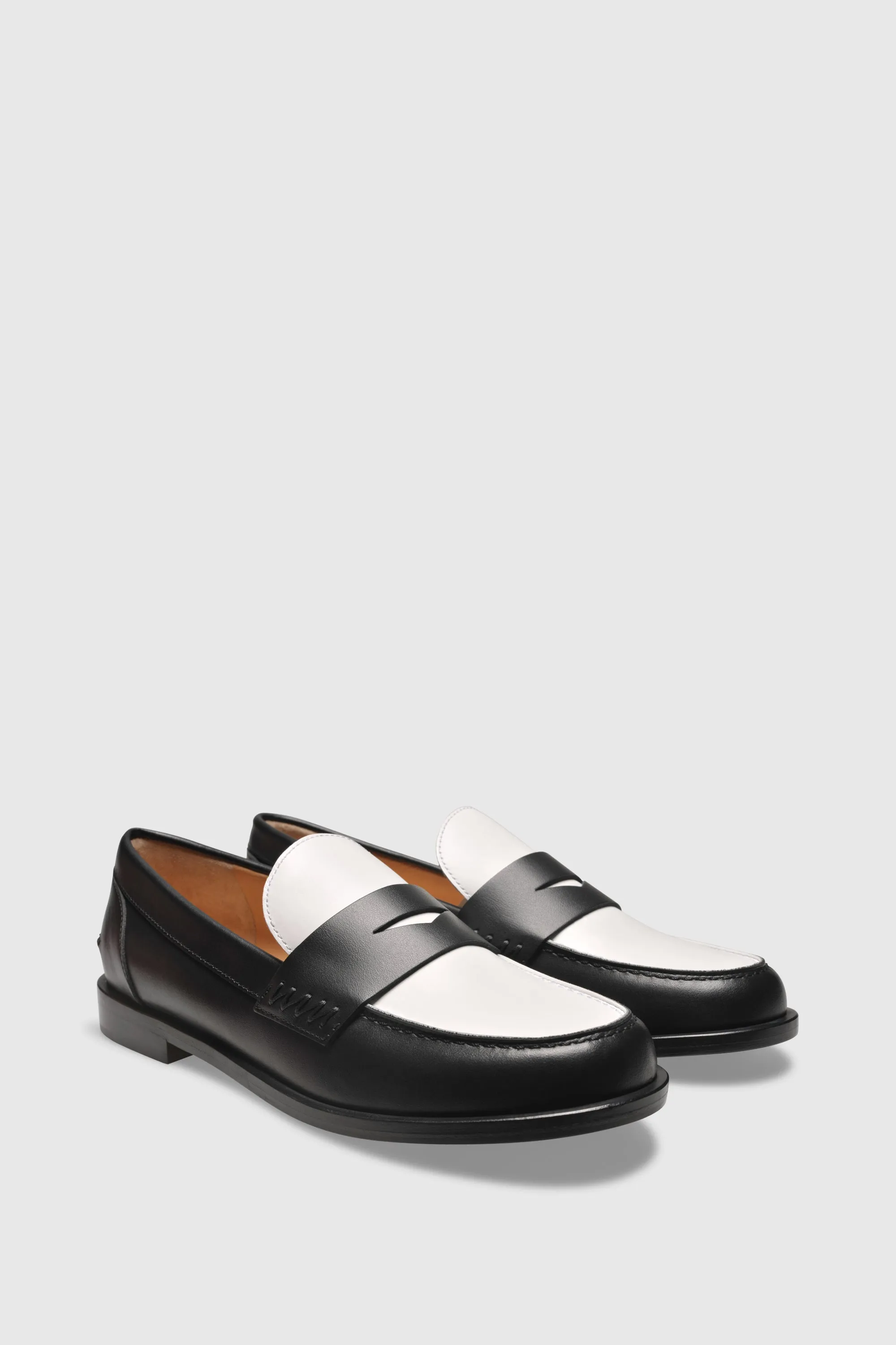 Loafer 9250 Vitello Black White Jesus Loafers