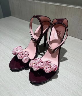 High Heels Deichmann Online Shop Chic Sandals With Tiny Roses