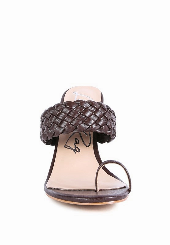 HIGH PERKS WOVEN STRAP TOE RING SANDALS High Heels Mit Flügeln