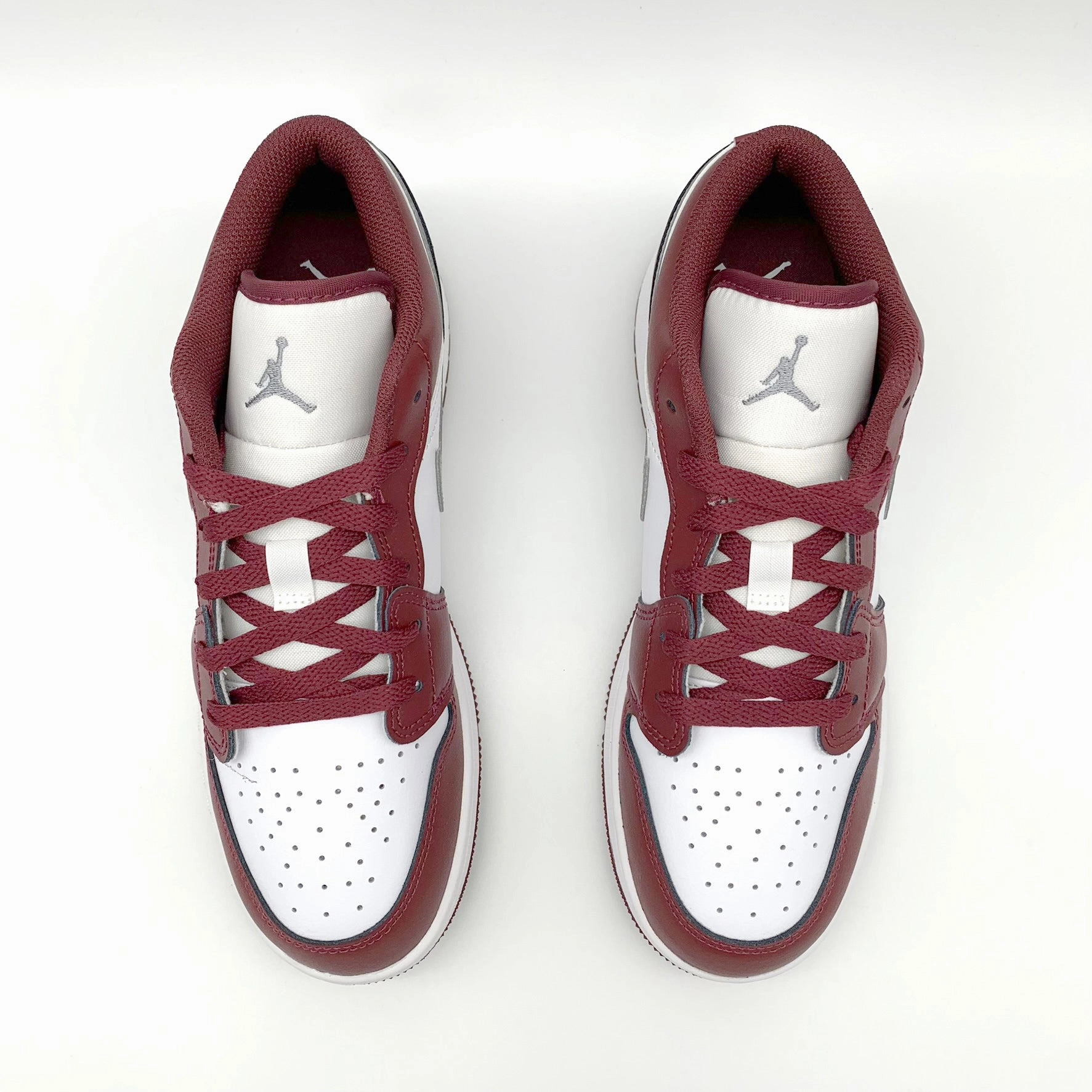 Sneaker District Jordan 1 Low White Bordeaux