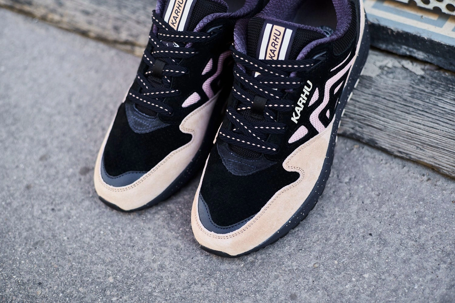 Silber Sneaker Karhu Legacy 96 Herren Schuhe