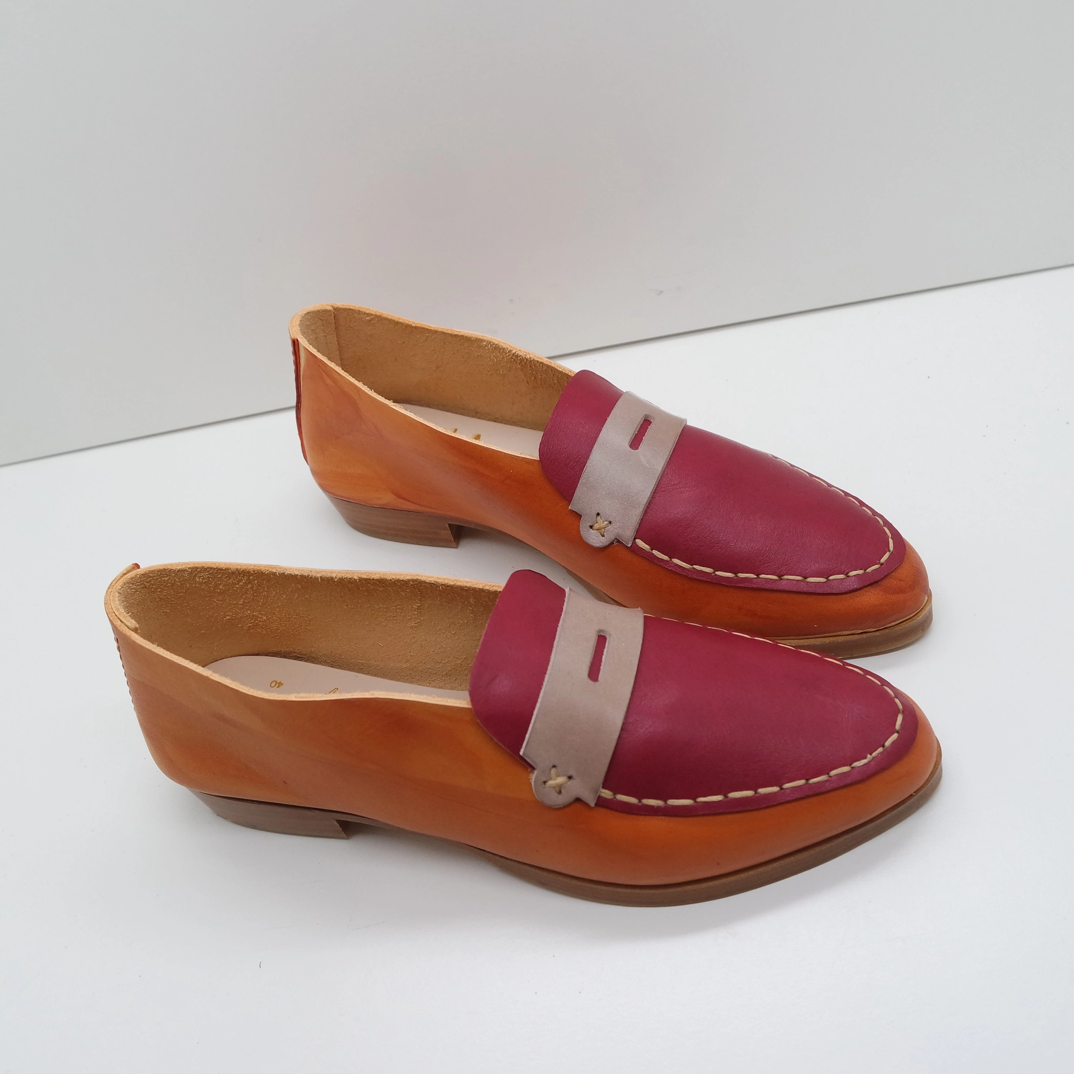 THE PENNY. BB TOAST. LISCIO POMEROL LAKE. GREY MASK. UNDYED THREAD. 2CM Loafers Gucci Style