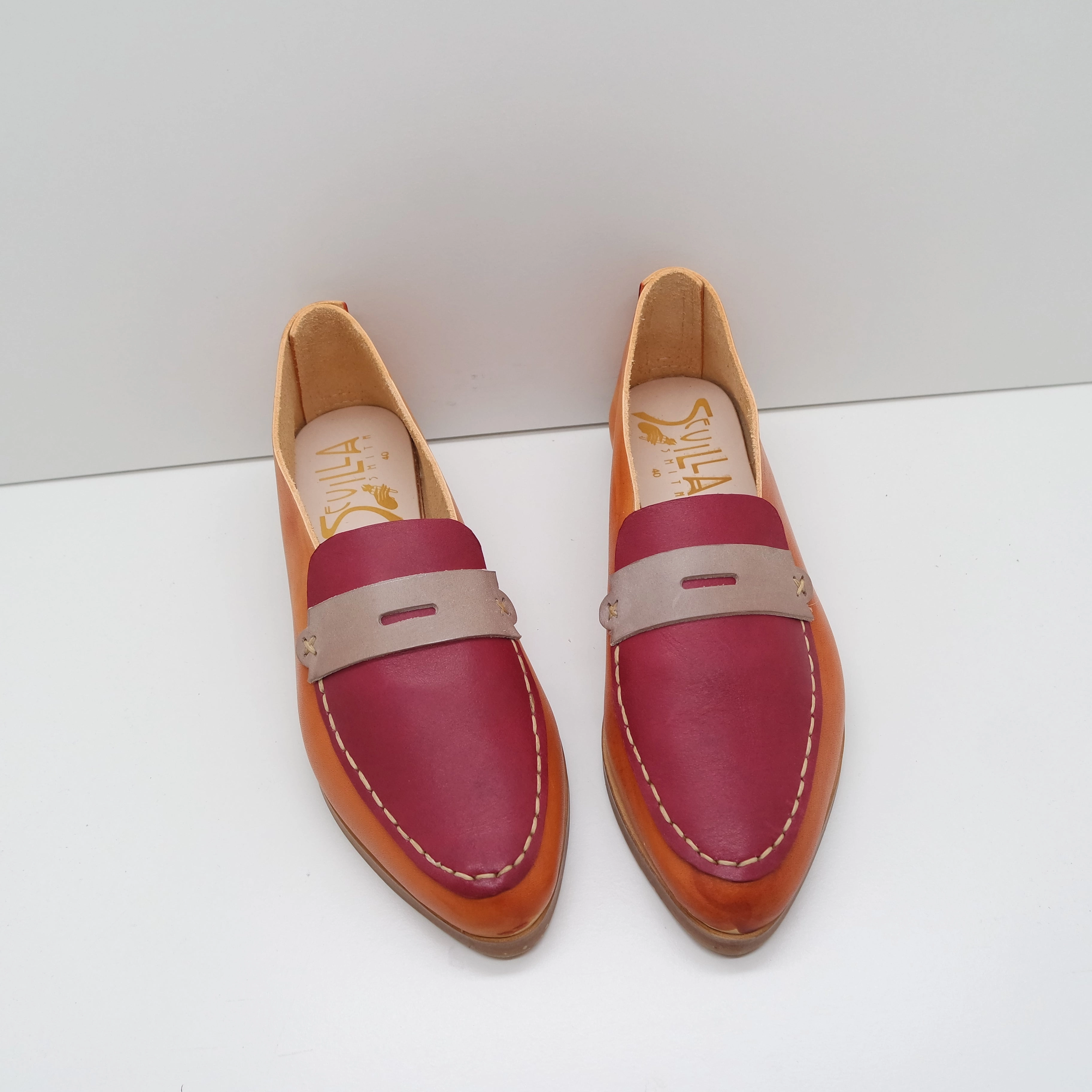 THE PENNY. BB TOAST. LISCIO POMEROL LAKE. GREY MASK. UNDYED THREAD. 2CM Tan Leather Loafers