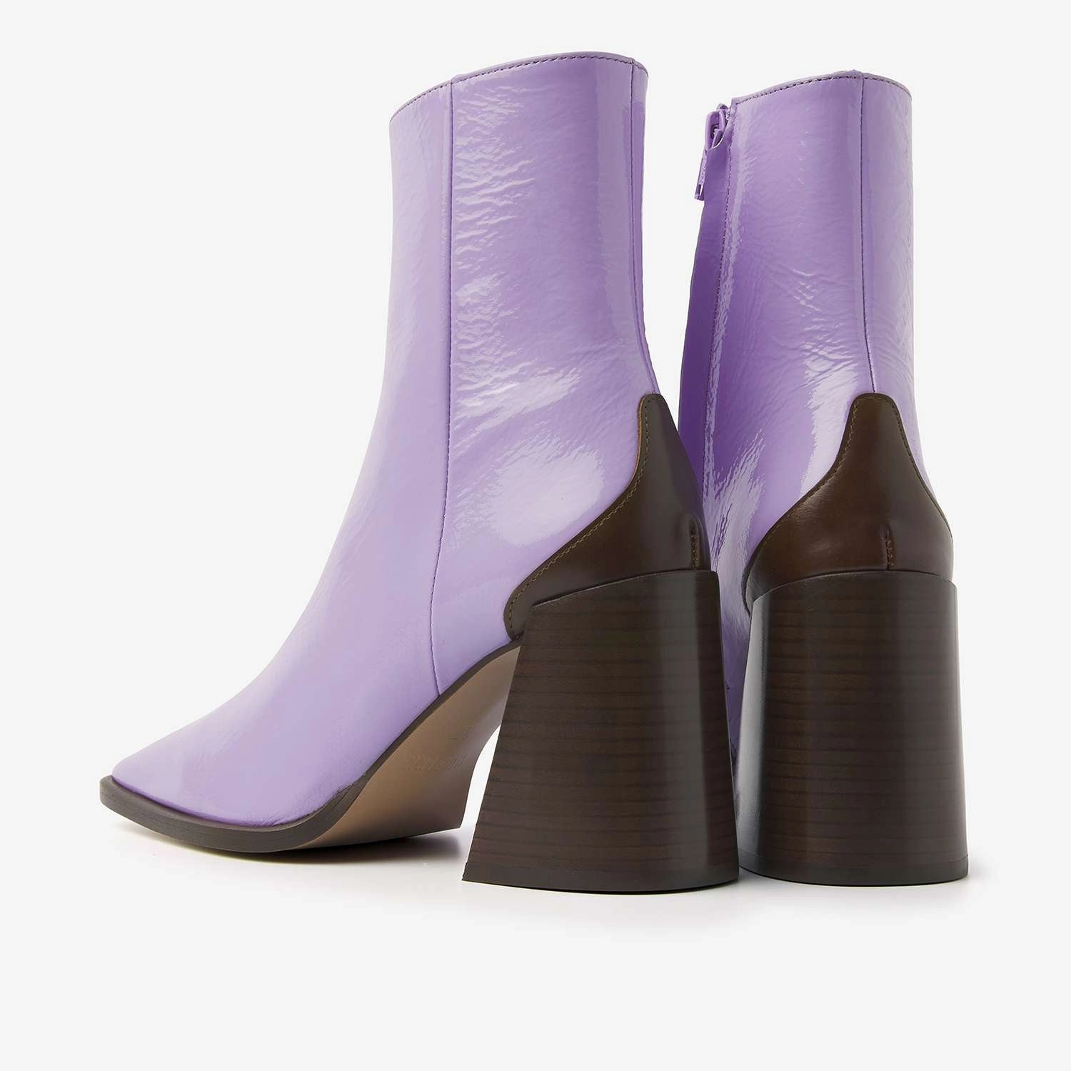 Virginia Pilgrim Ankle Boots LANA PILAR PURPLE ANKLE BOOT