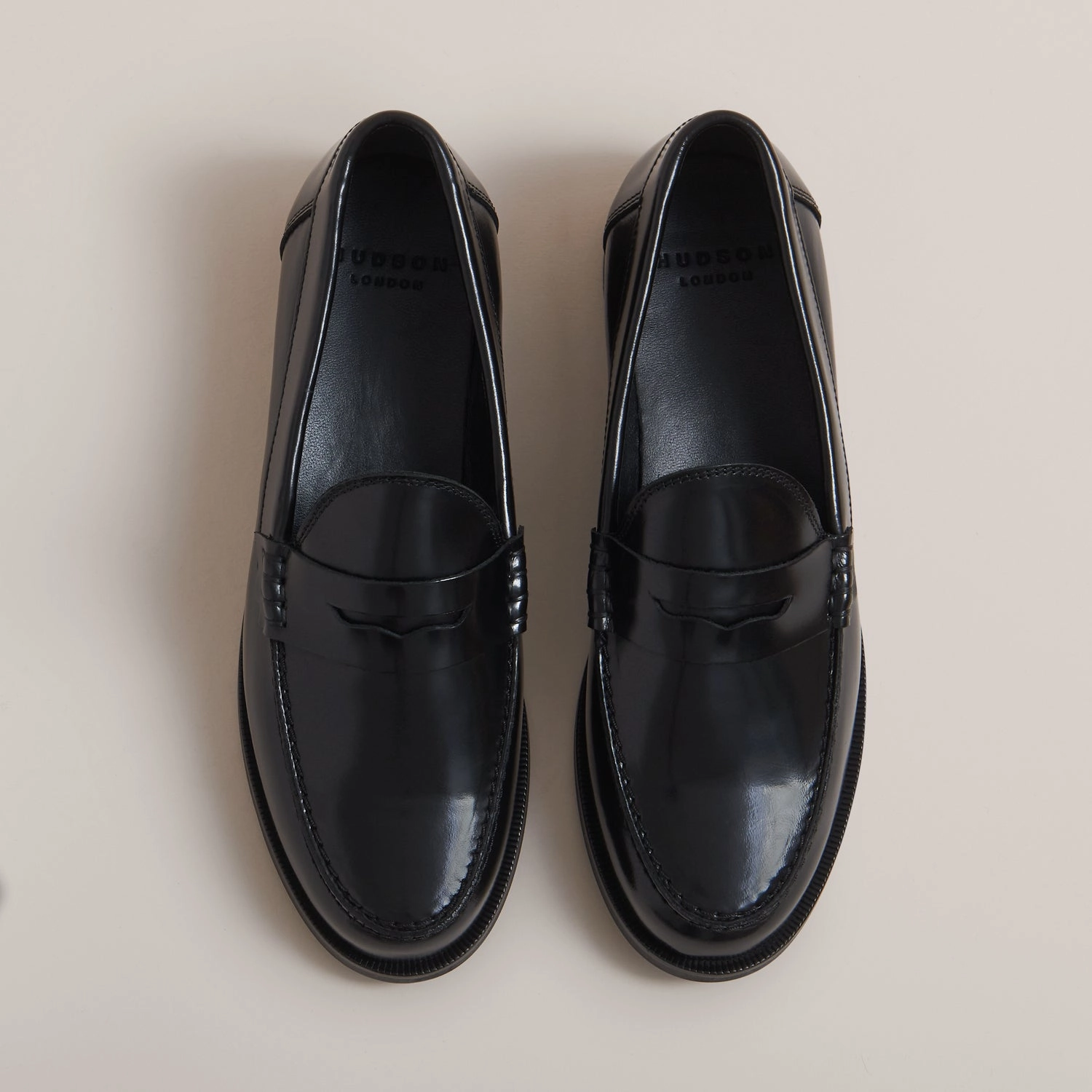 Loafers Outfit Inspo LIZZIE BLACK POLIDO LOAFER
