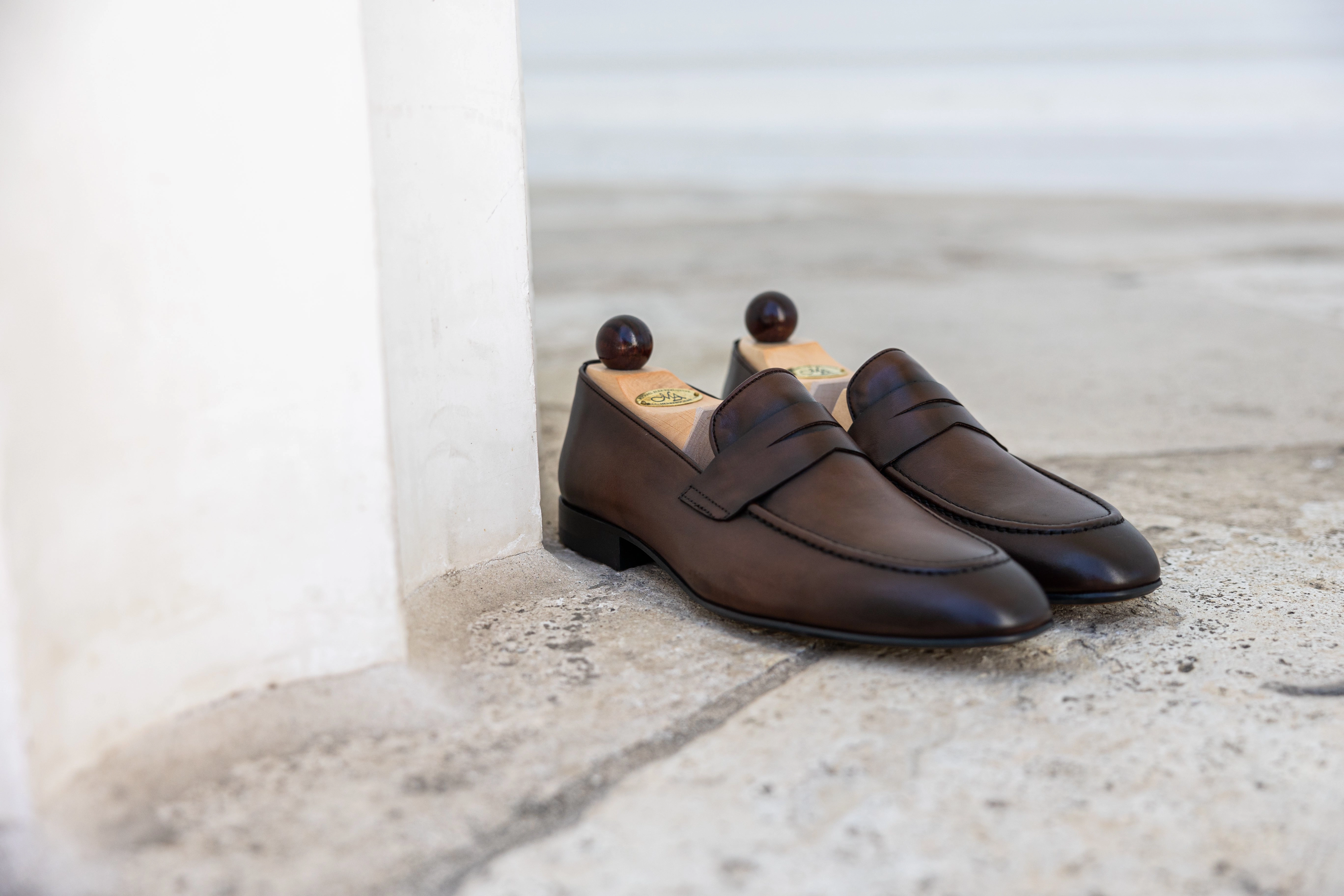 Loafer Cognac in Braun Handpatiniert | Herrenschuhe Loafers Summer Outfit