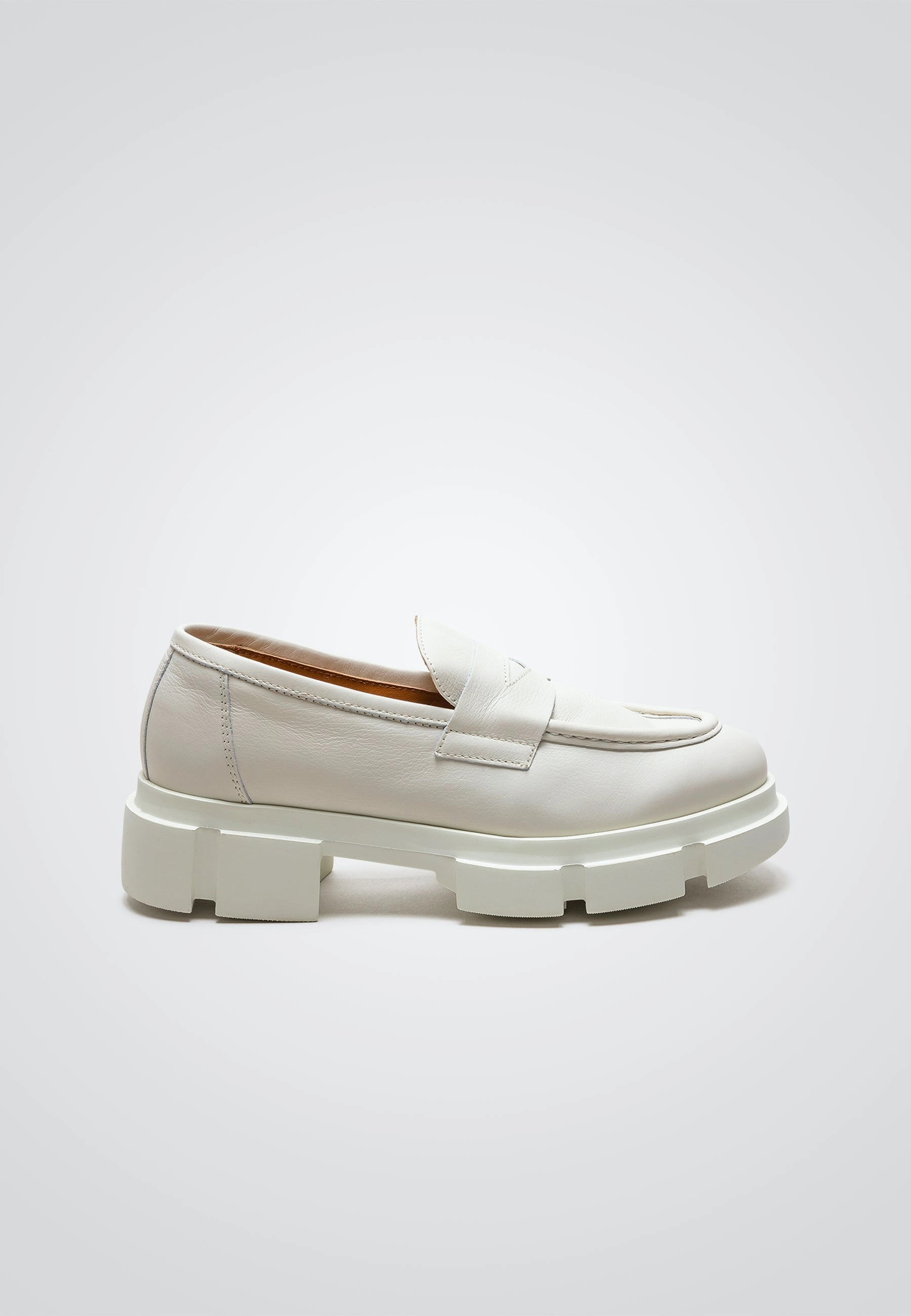 COMO Loafer offwhite My Loafers Are Too Big