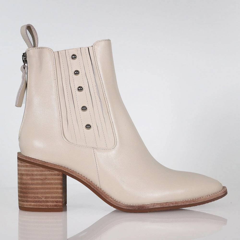 Lonestar Patent Chelsea Boots