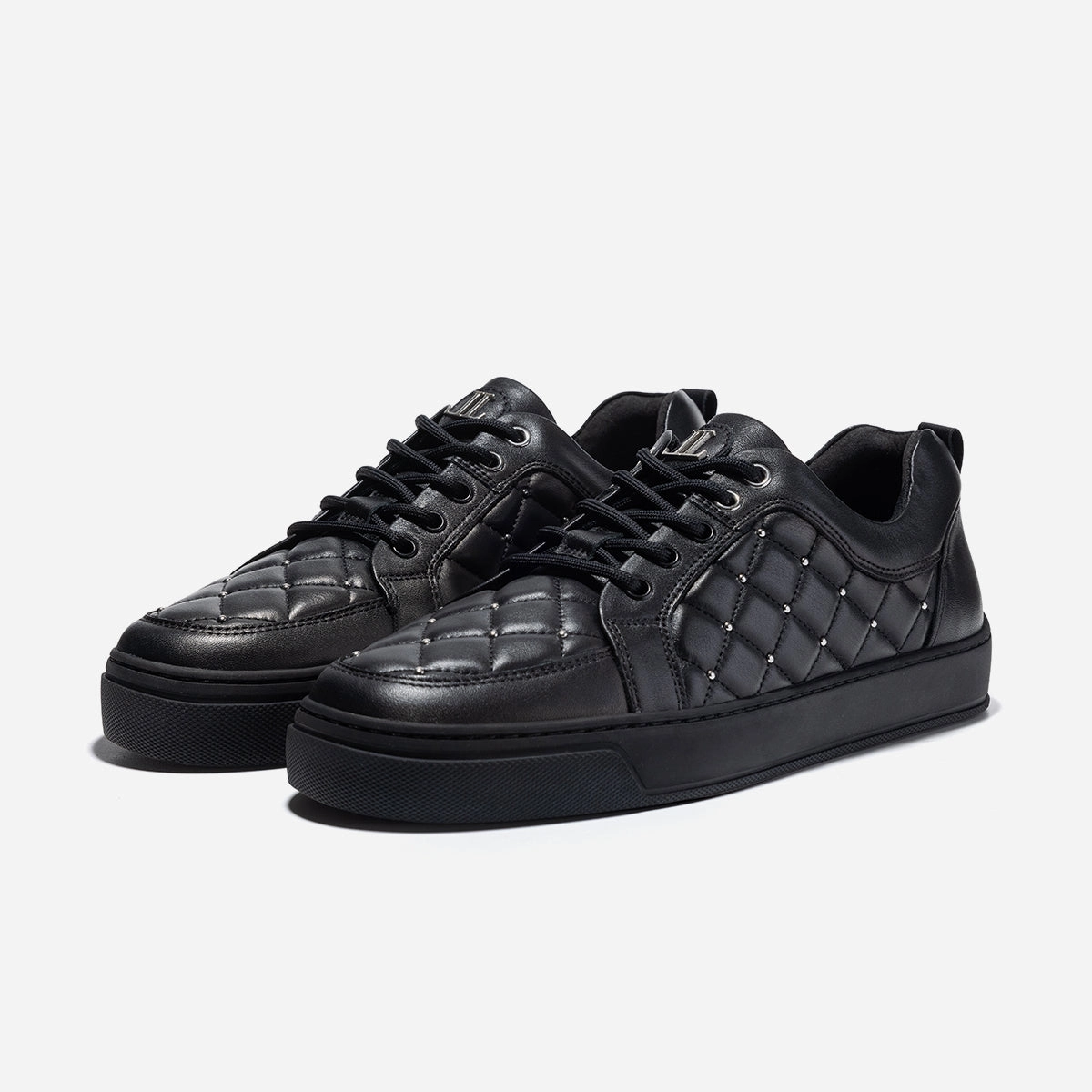 Low Top - Ezio - Black Diamond Rivets Weite Sneaker