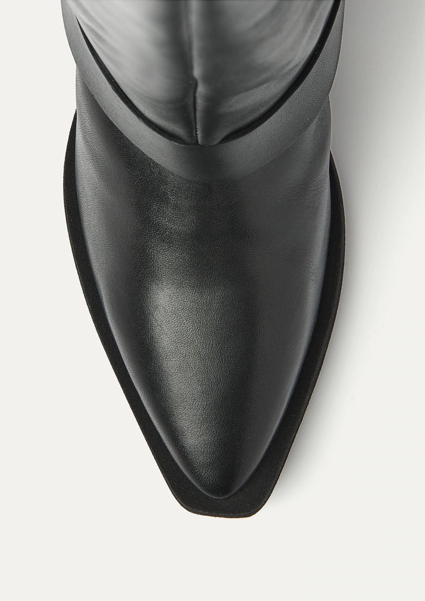 NUBIKK Liv Mile Schwarze Stiefeletten Ankle Boots Jeans Outfit