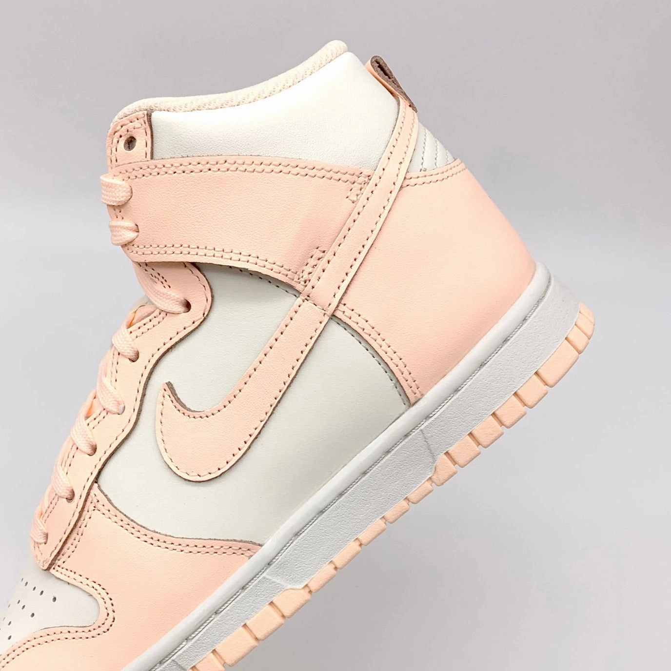 Dunk High Crimson Tint Seaside Sneaker