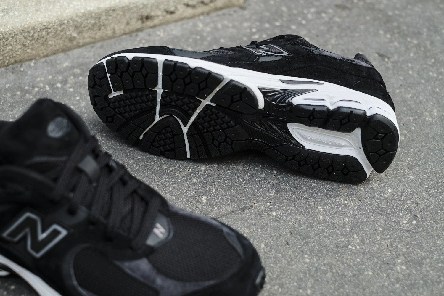 Weiße Sneaker Trend New Balance M2002RBK Herren Sneakers