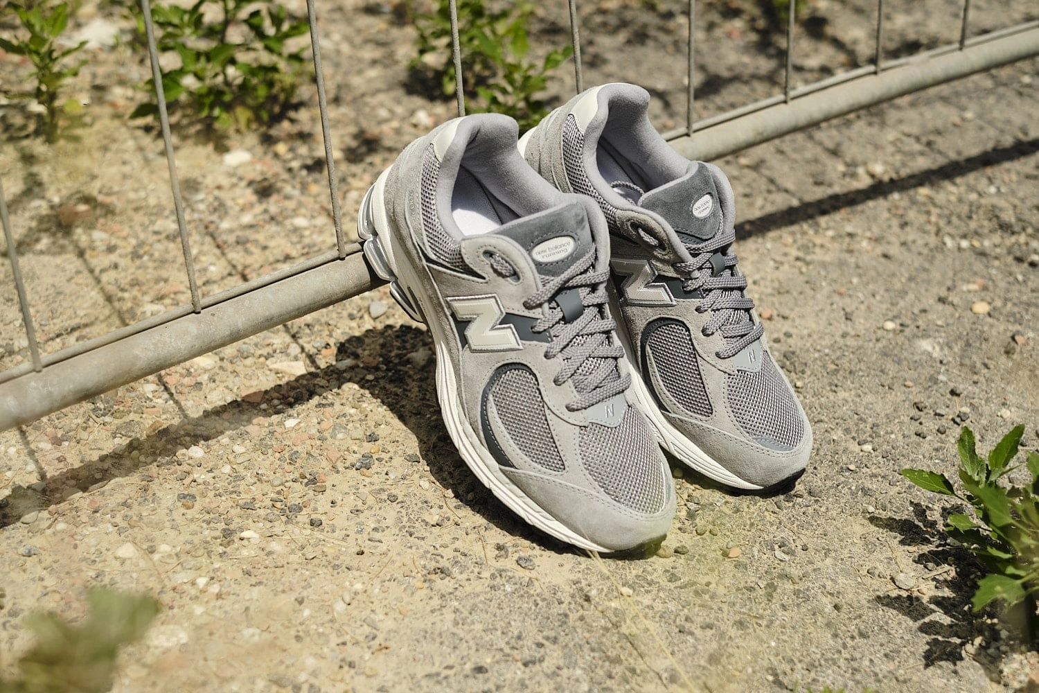 Sneaker Mit Leo New Balance M2002RST Herren Schuhe