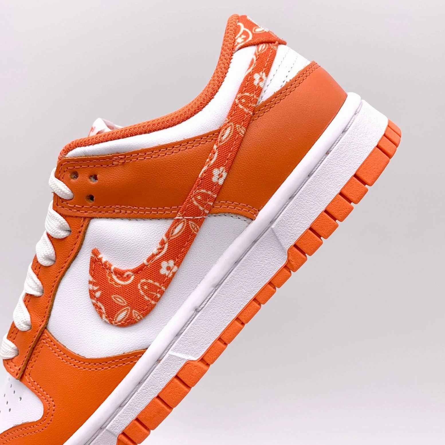 Herren Sneaker Gr 50 Nike Dunk Low Essential Paisley Pack Orange