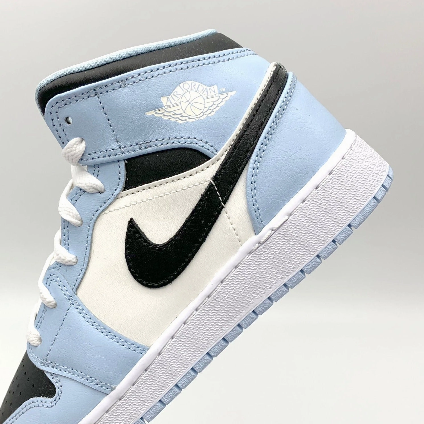 Herren Sneaker 44 Jordan 1 Mid Ice Blue