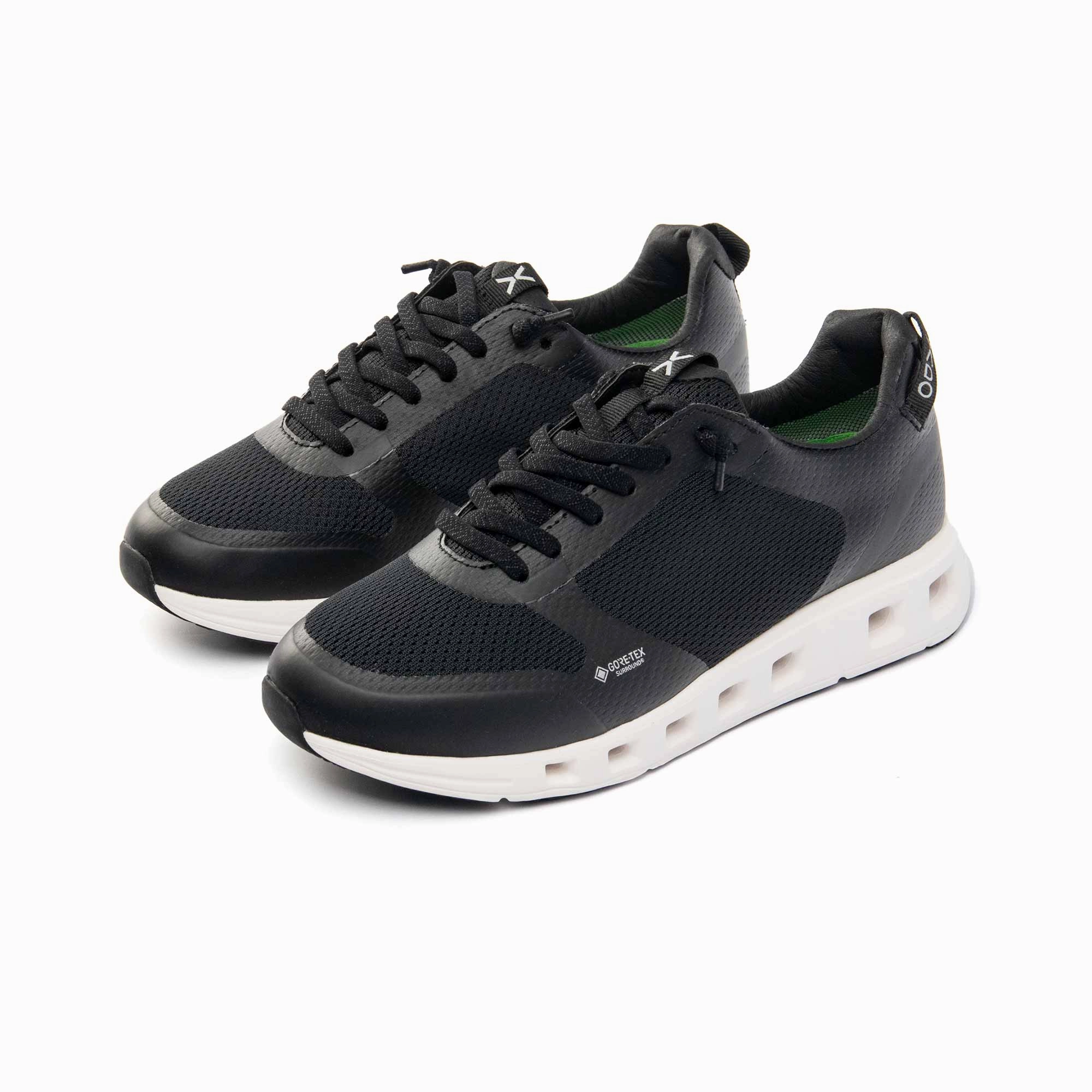 Helle Sneaker Reinigen BREEZE I GTX Surround - black