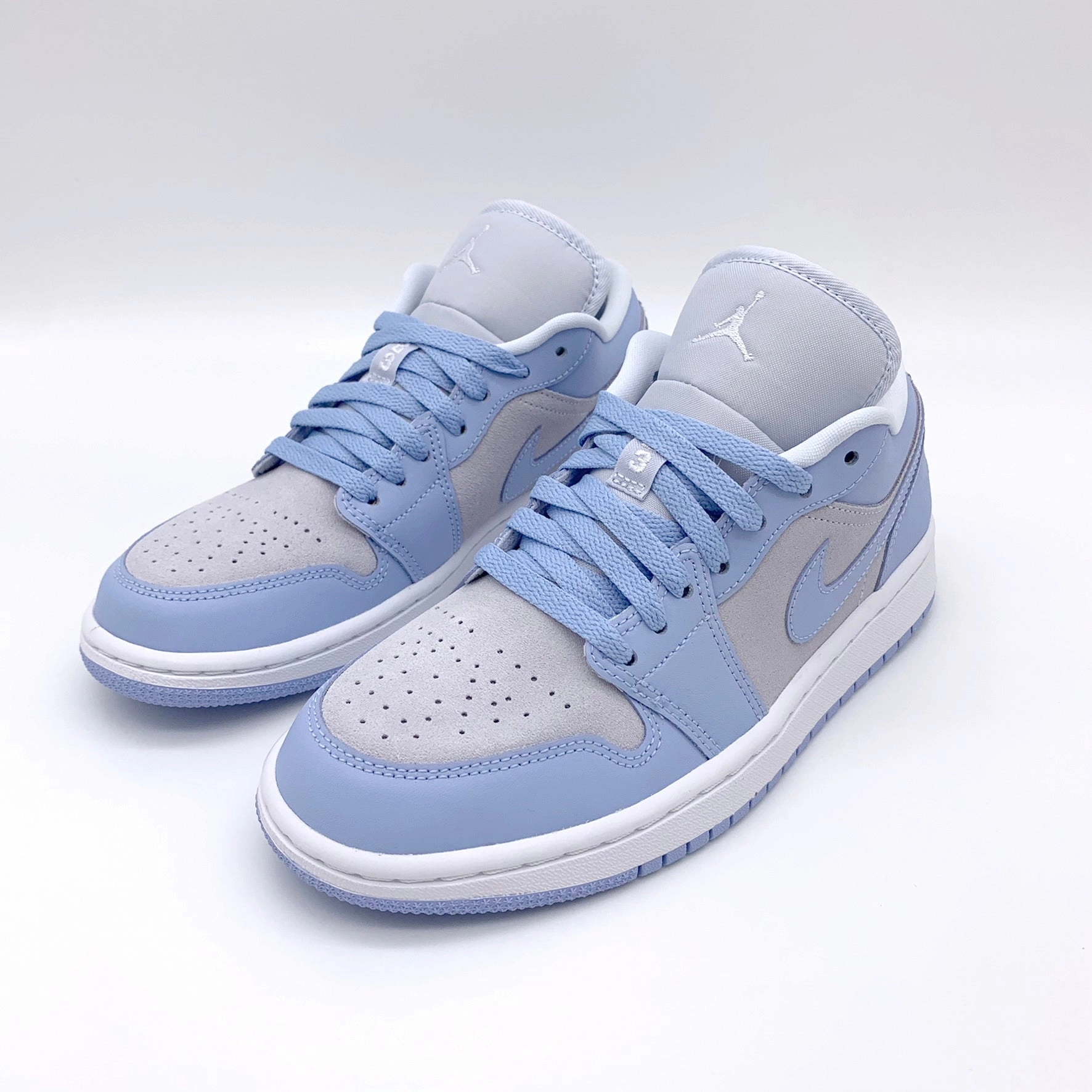 Jordan 1 Low Football Grey Aluminum Sneaker Mit Memory Foam