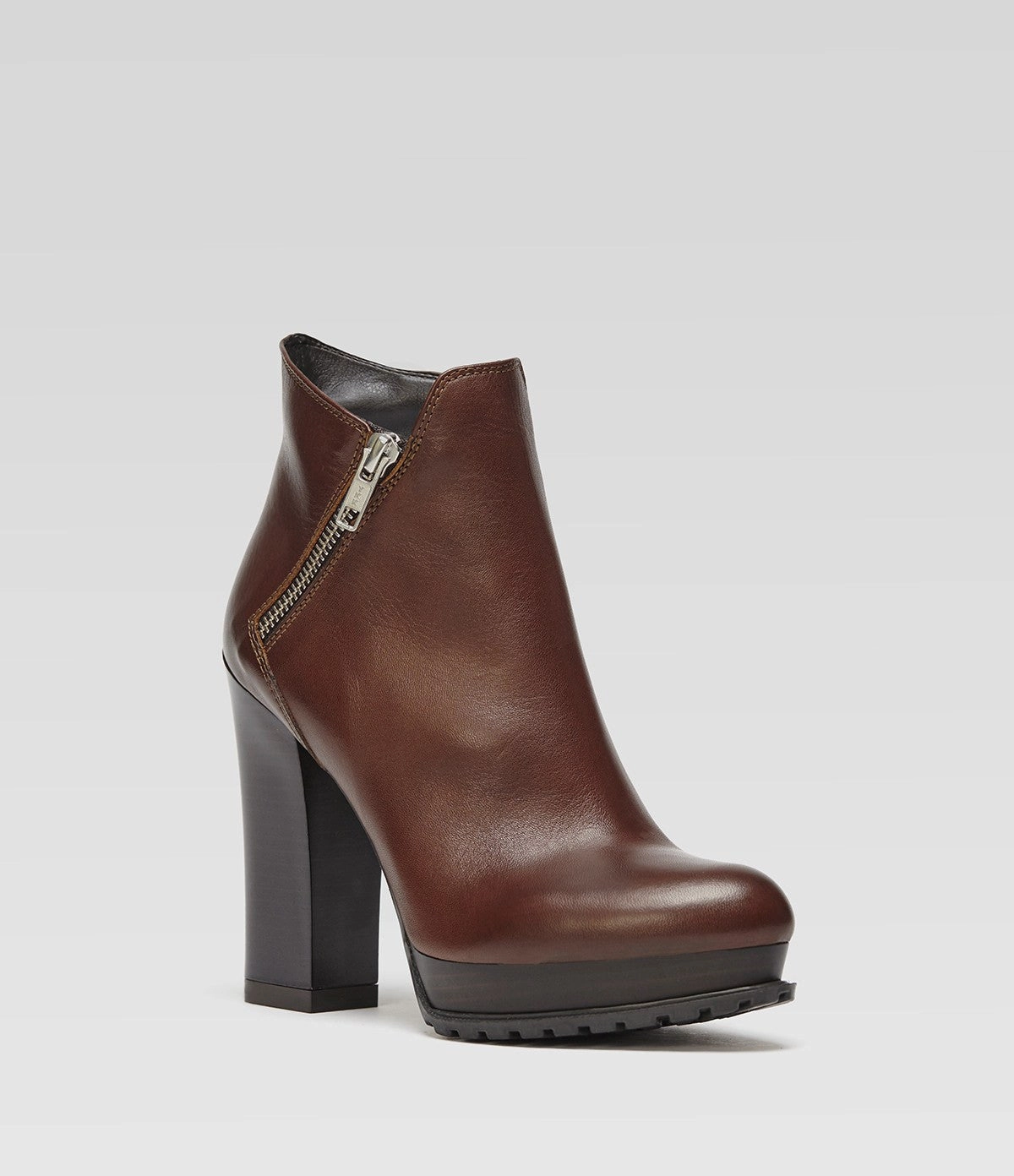Ankle Boots With Chunky Buckles Side Zipper Plateau Stiefelette Emma braun