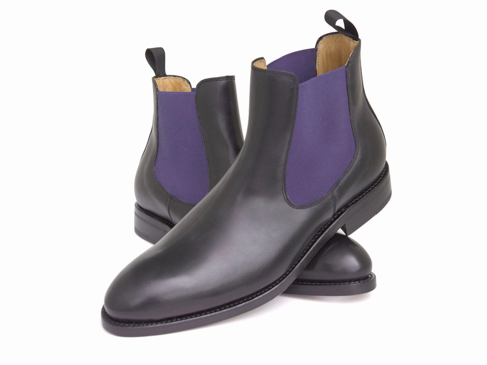 Chelsea Boots in in schwarz mit lila Einsatz Wildleder Chelsea Boots