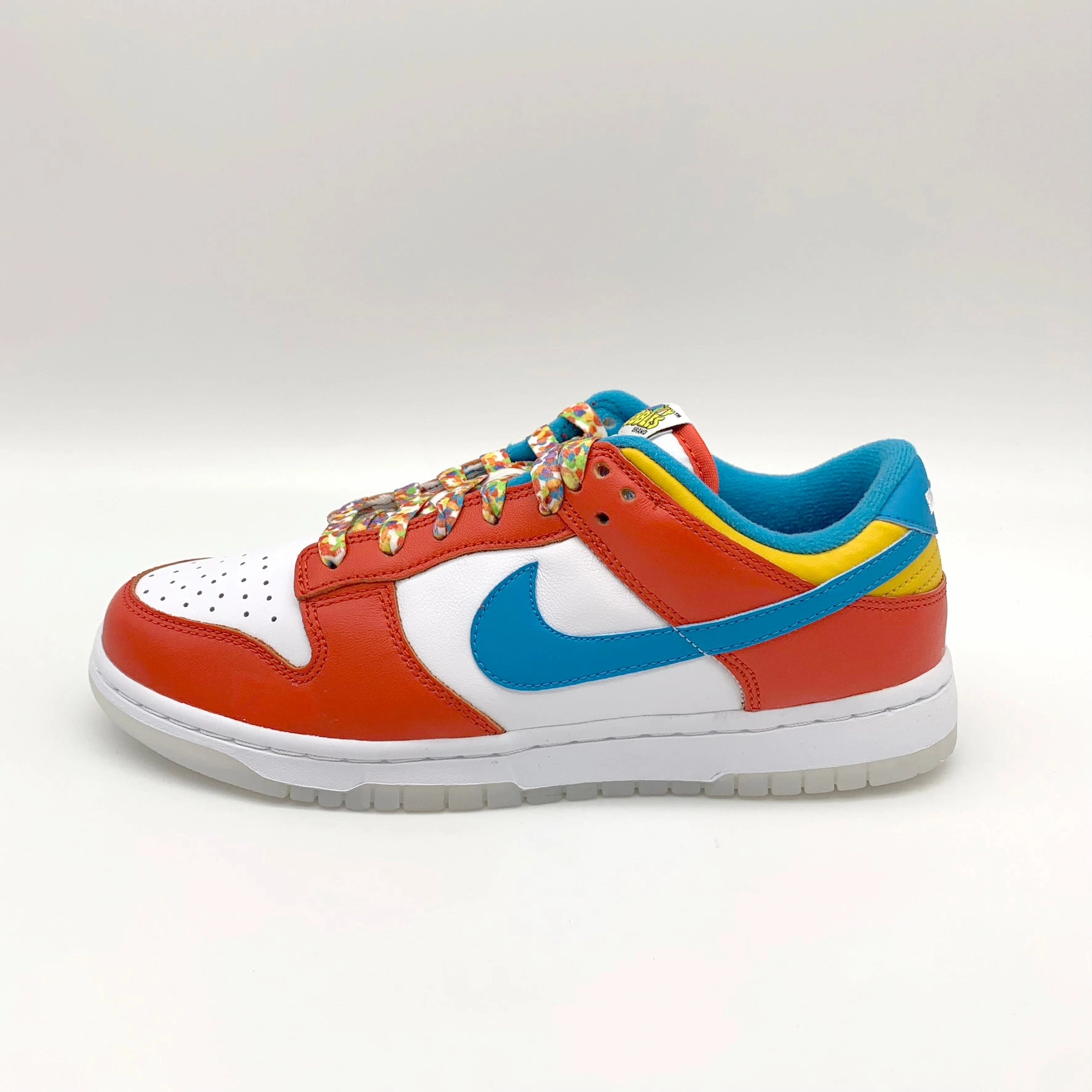 Nike Dunk Low QS LeBron James Fruity Pebbles Belstaff Sneaker