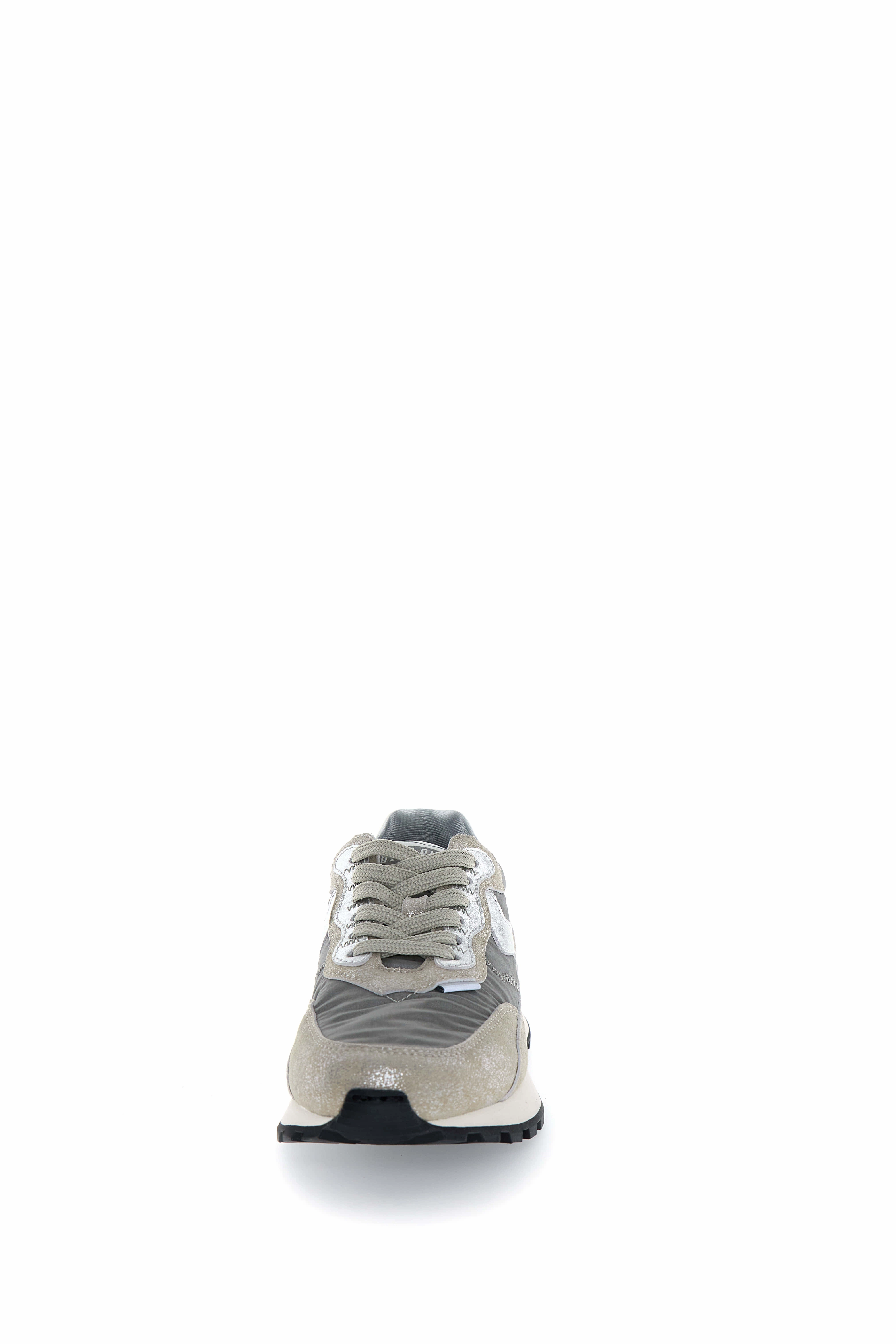 Qwark Hype Woman. Metallic Brushed Goat/Nylon silver grey Sneaker Tanzen