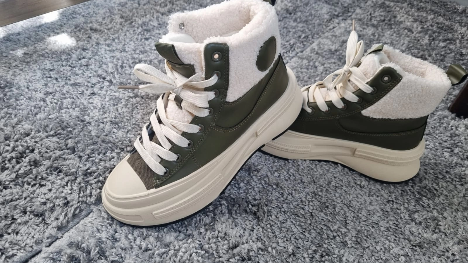 Sneaker Vergleich Sneaker "Gipsy" Khaki reduziert 20,-