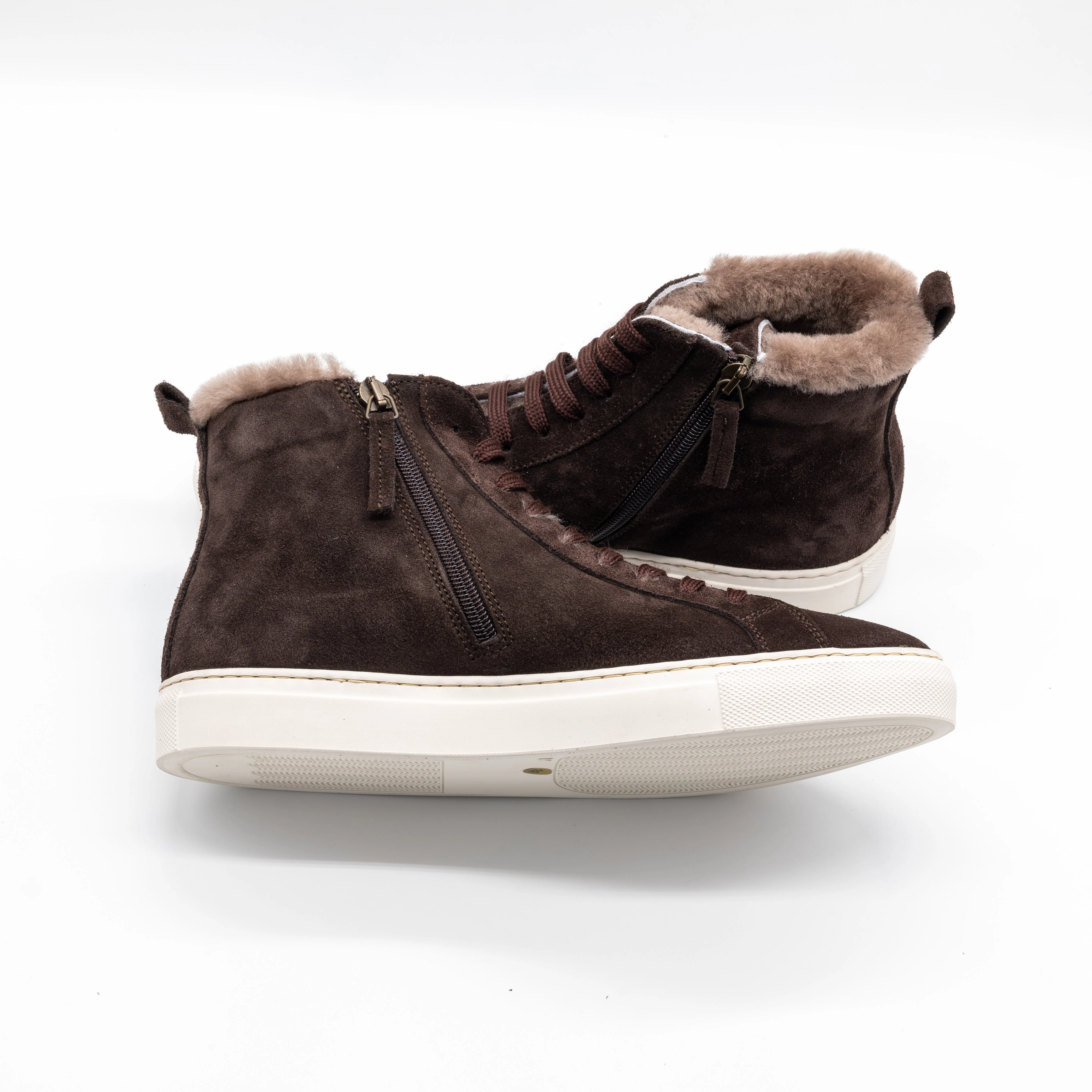 Tight Chelsea Boots Sneakers Lammfell braun