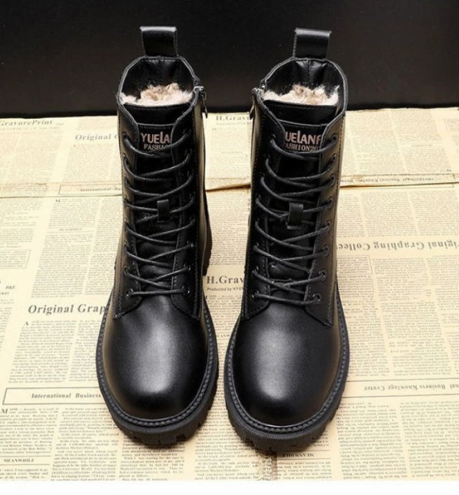 Hochgeschnittene Schnrstiefel fr stilvolle Abenteuer Daytona Stiefel Test