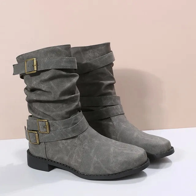 Stiefel Kurze Elegante Stiefel mit Modernem Schnallendesign