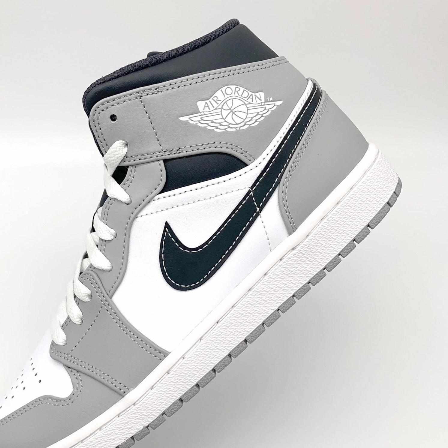 2000er Sneaker Jordan 1 Mid Light Smoke Grey Anthracite