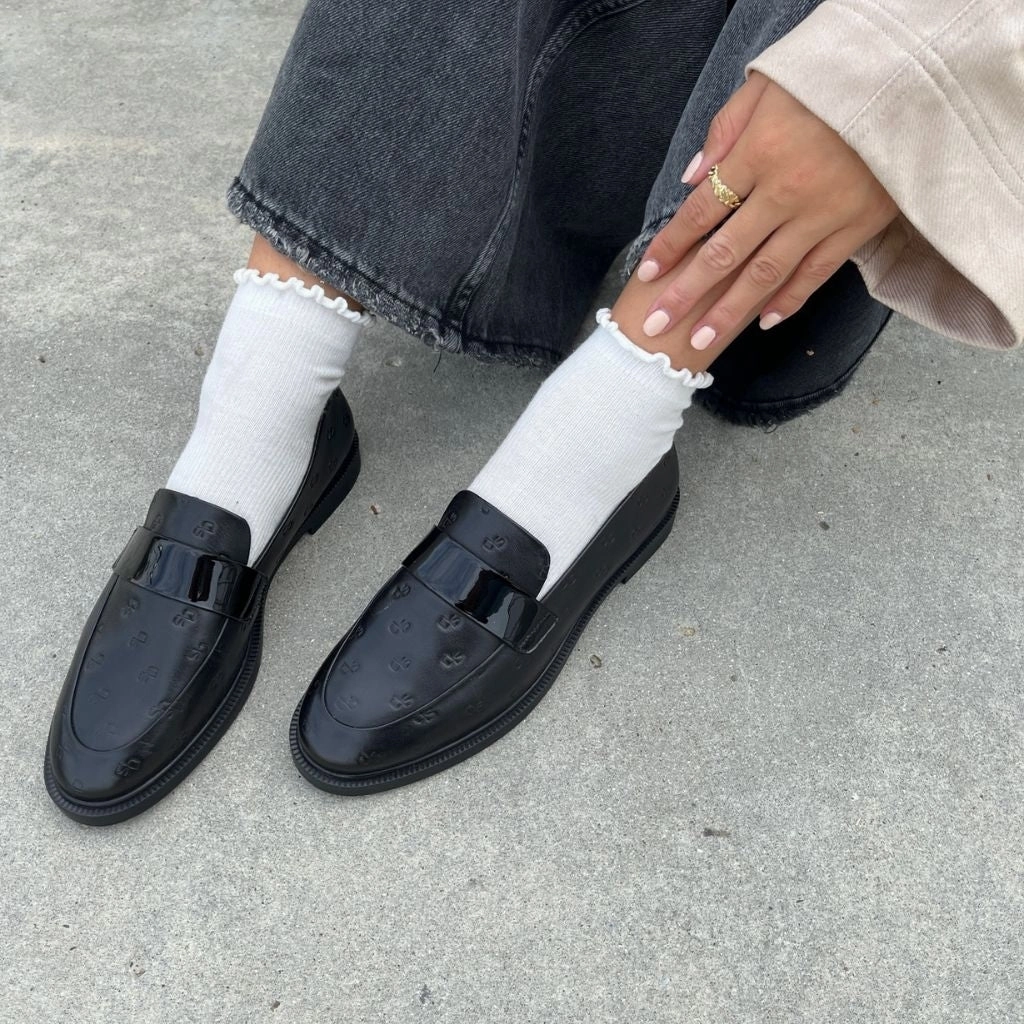 HISTORY WIBES PLAIN - BLACK PATENT Celebrity Wearing Loafers