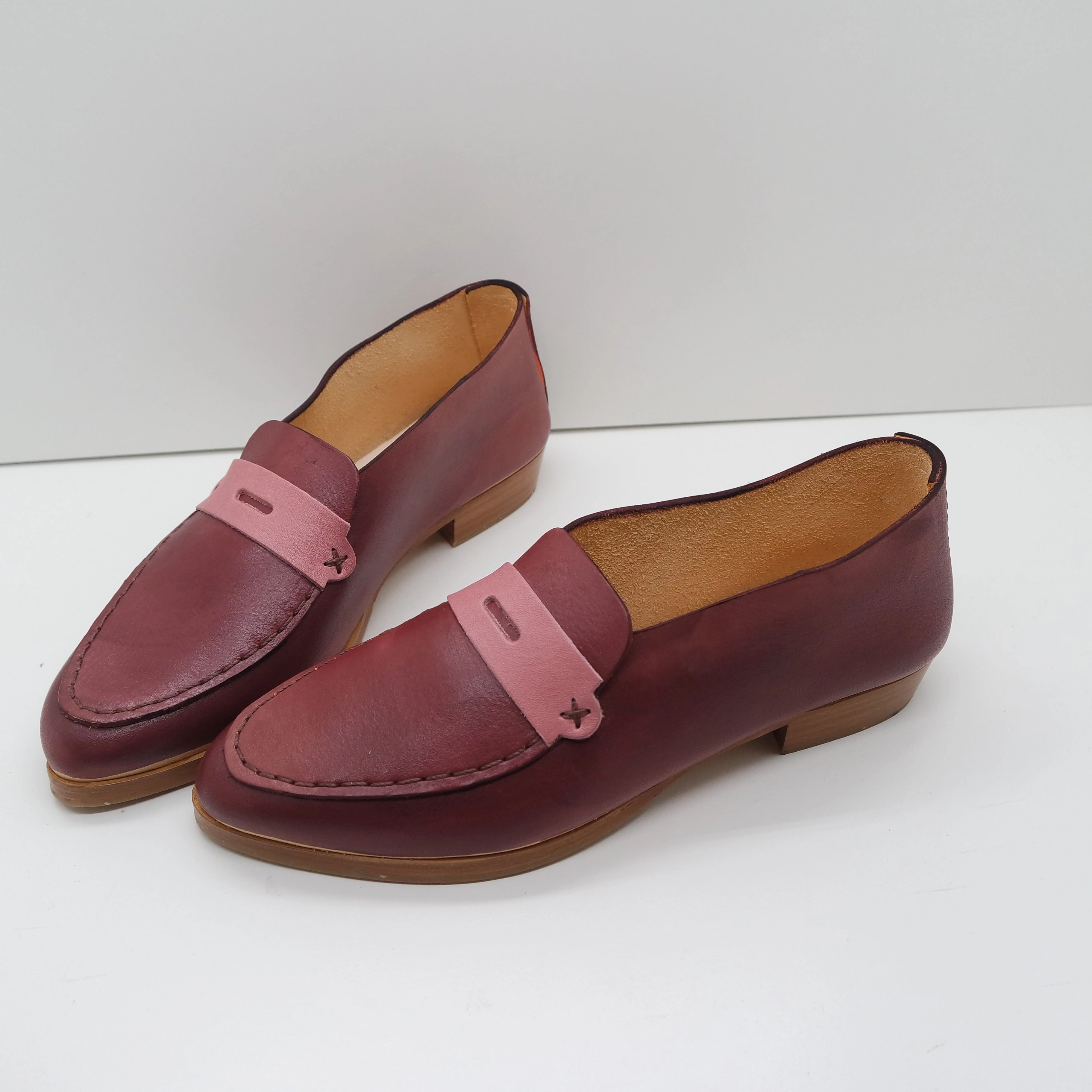 THE PENNY. BB CLARET W CIPRIA MASK AND BROWN THREAD, EDGE INKED. 2CM Patent Leather