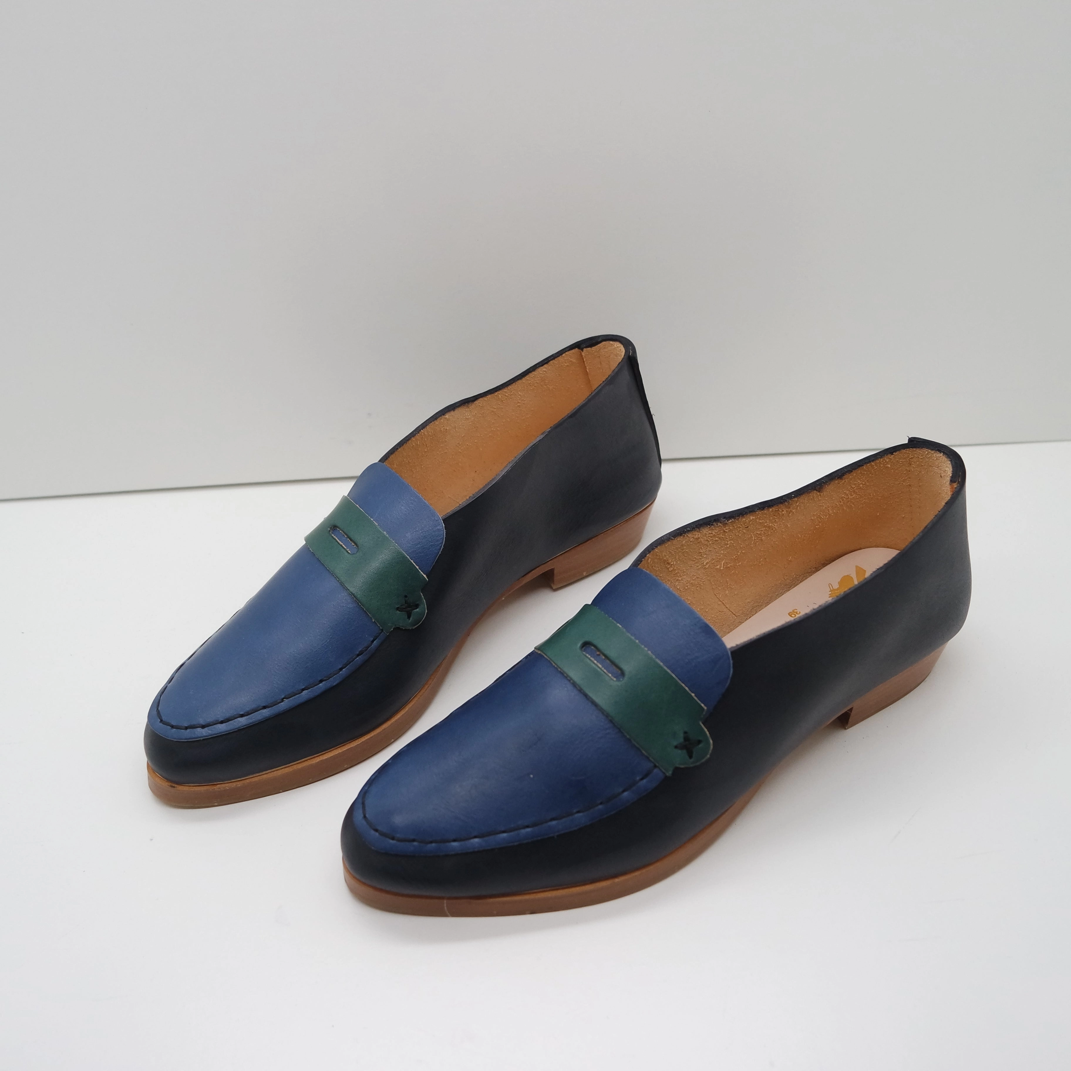 THE PENNY. BB NORI. DARK TRONCATO NAVY LAKE. AGAVE MASK. EDGE INKED. BLACK THREAD. 2CM Best Tassel Loafers