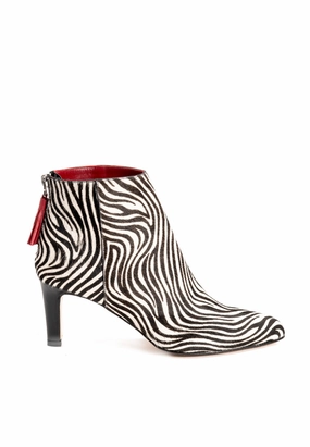 Stiefelette aus Ponyfell im Zebramuster in Schwarz Leonore Chunky Ankle Boots