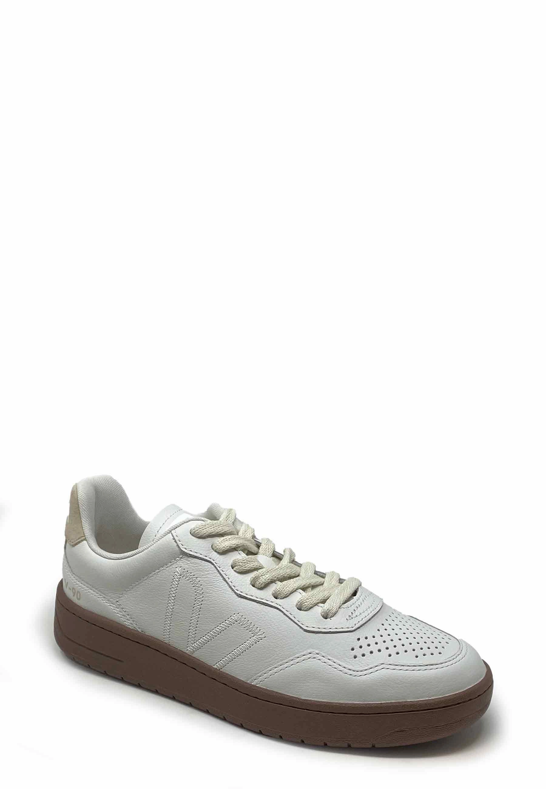 v90 Sneaker |White Pierre Sneaker Medalist Love