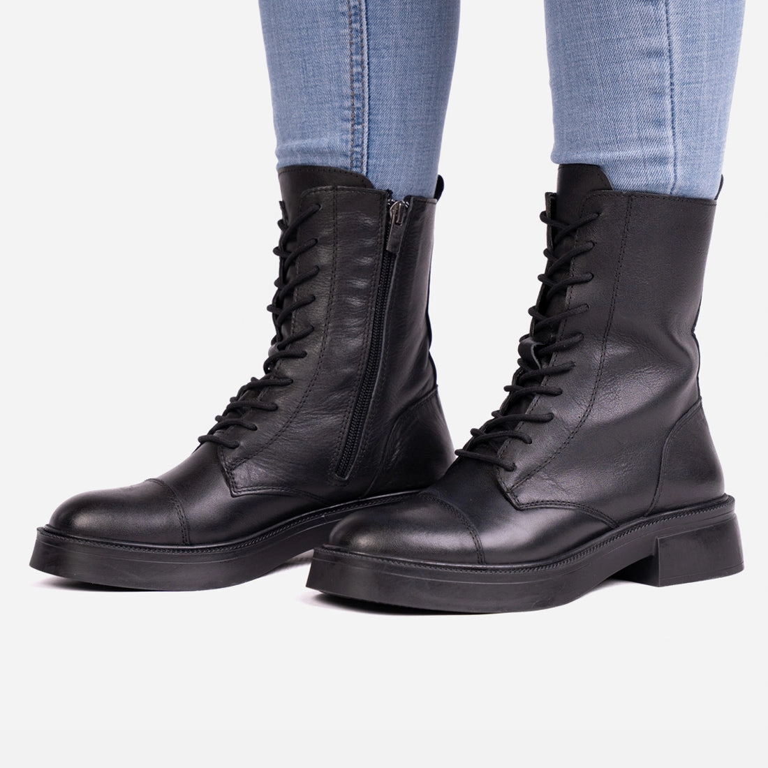 Silberne Ankle Boots Damen Stiefeletten Looke MADALYNE