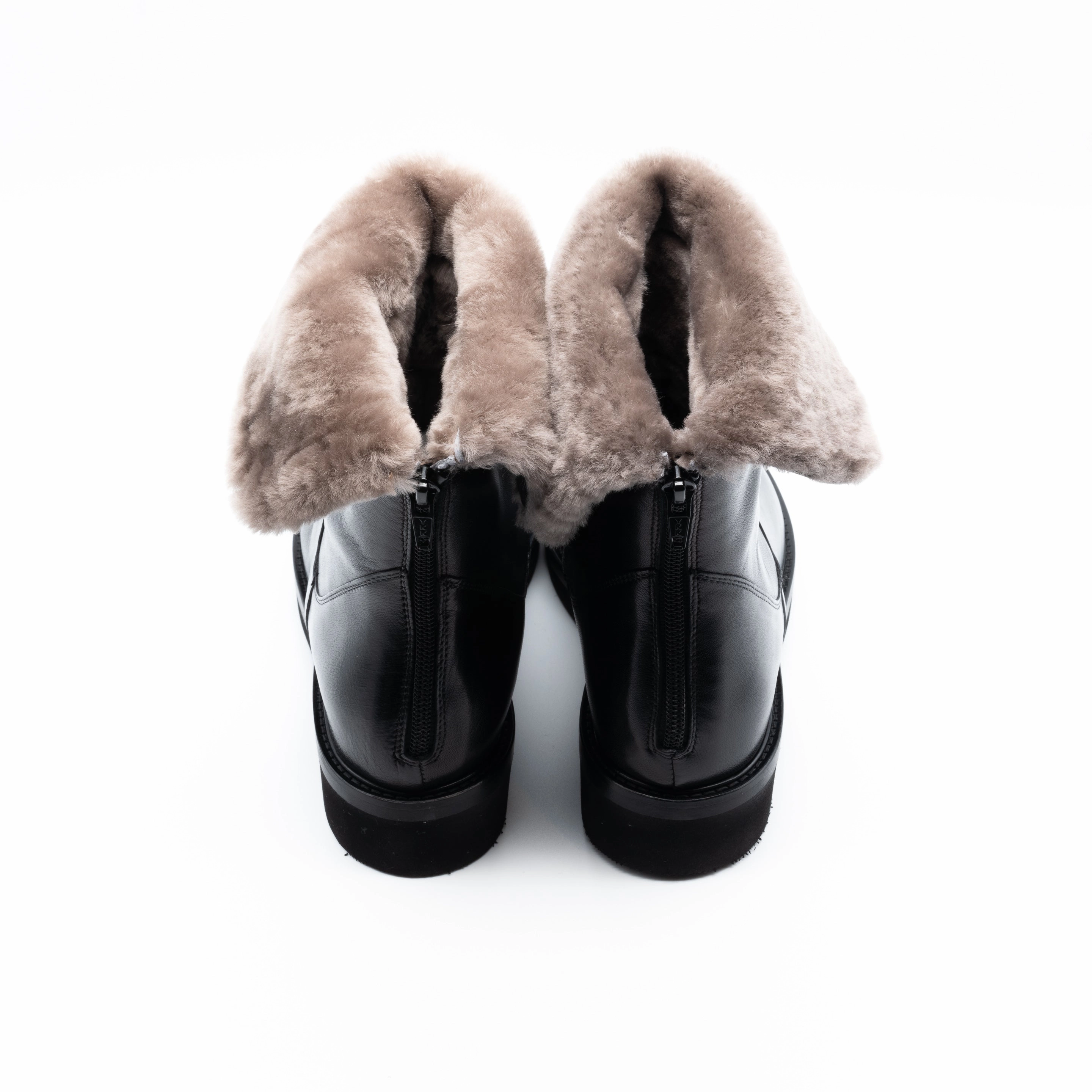 Shoes Chelsea Boot Lammfellboots schwarz