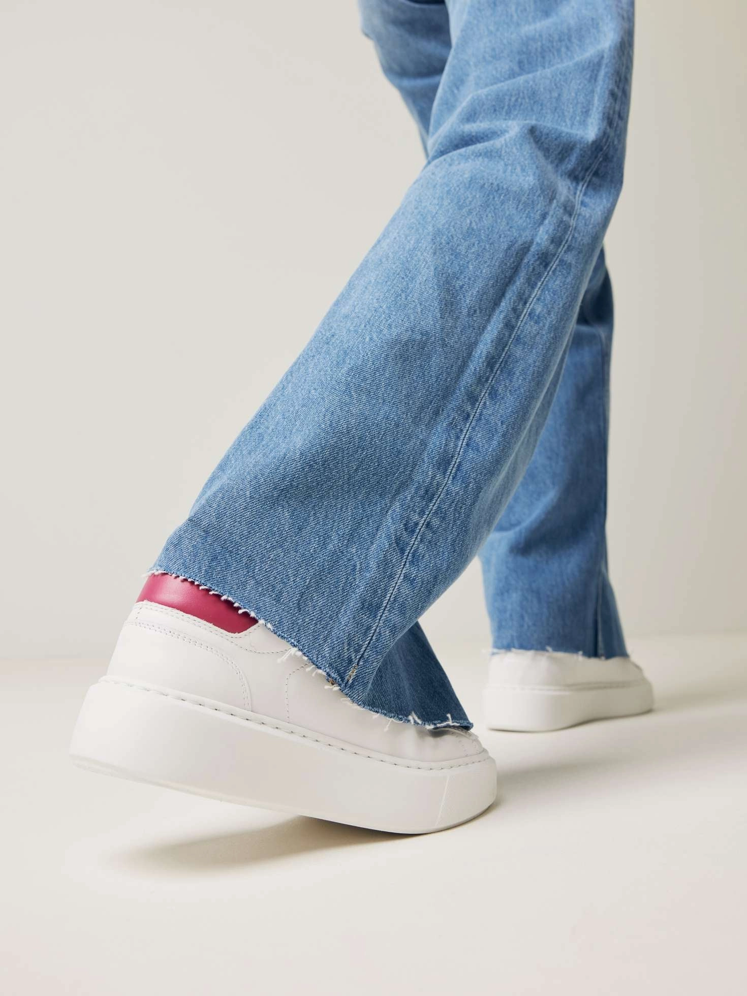 VINCE SNEAKER WHITE PINK Wushu Ruyi Sneaker