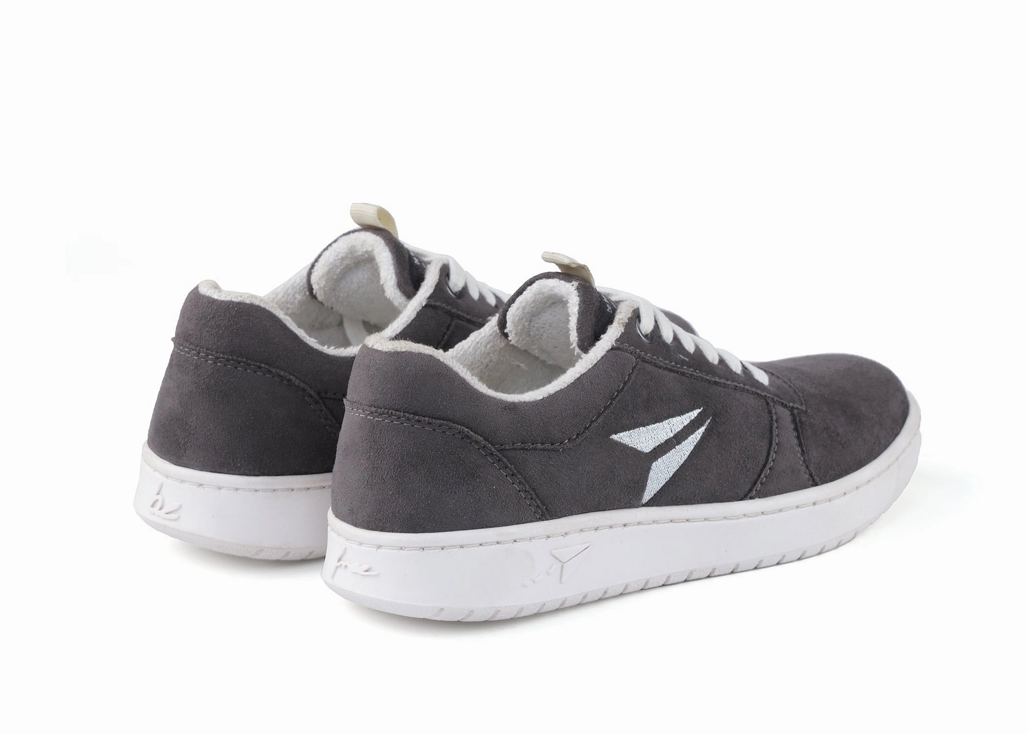 be free Sneaker - Classic 2.0 Low-Cut Sneaker Satin
