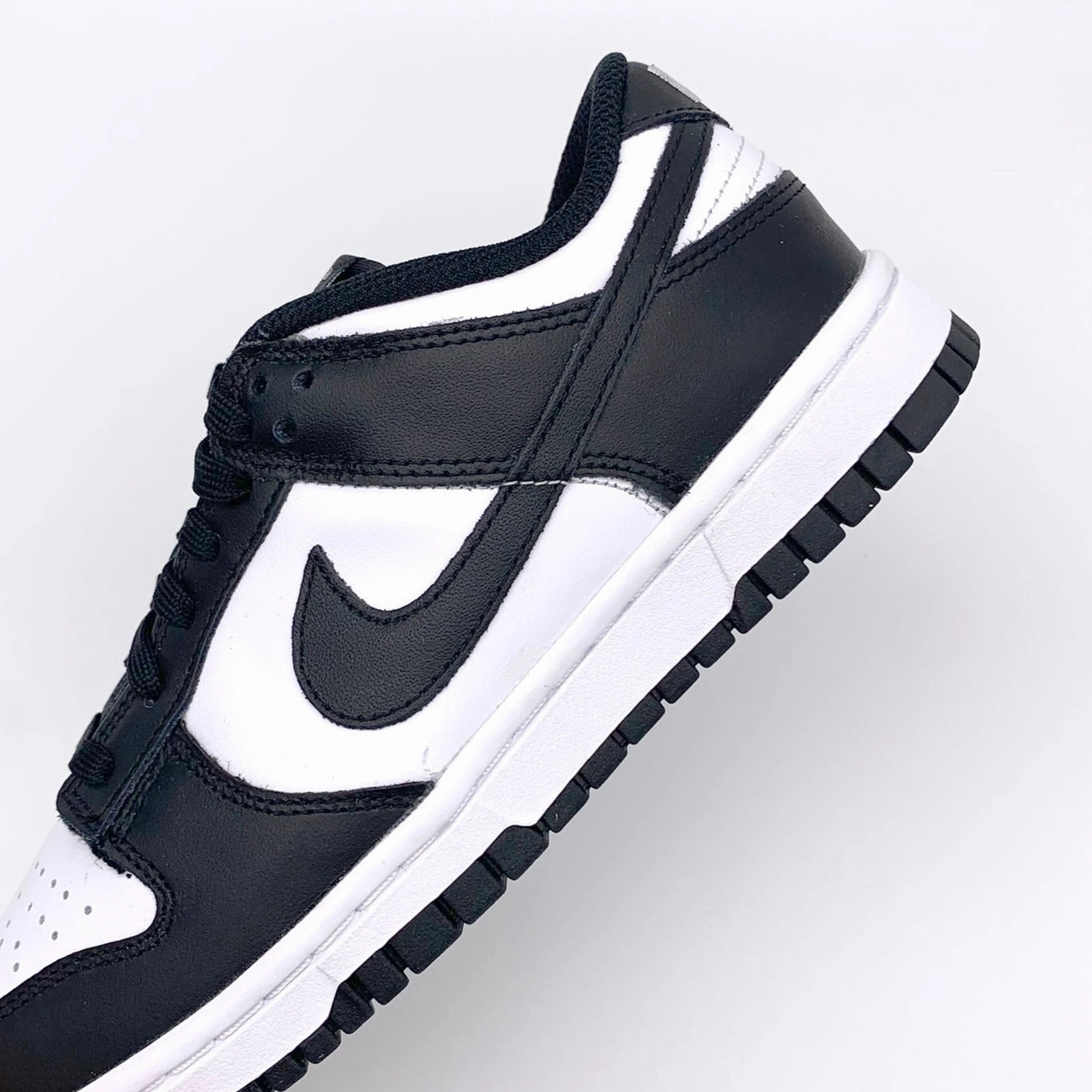 Nike Dunk Low Retro White Black Panda Sambae Sneaker Low